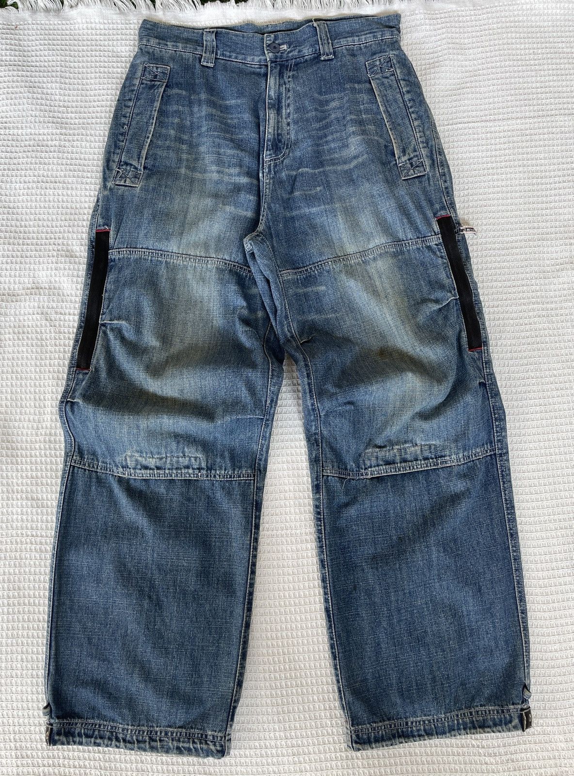Airwalk Rare‼️Vintage’90s🔥AIRWALK🔥Wide Leg Baggy Cargo Jeans Size US 33 - 1 Thumbnail