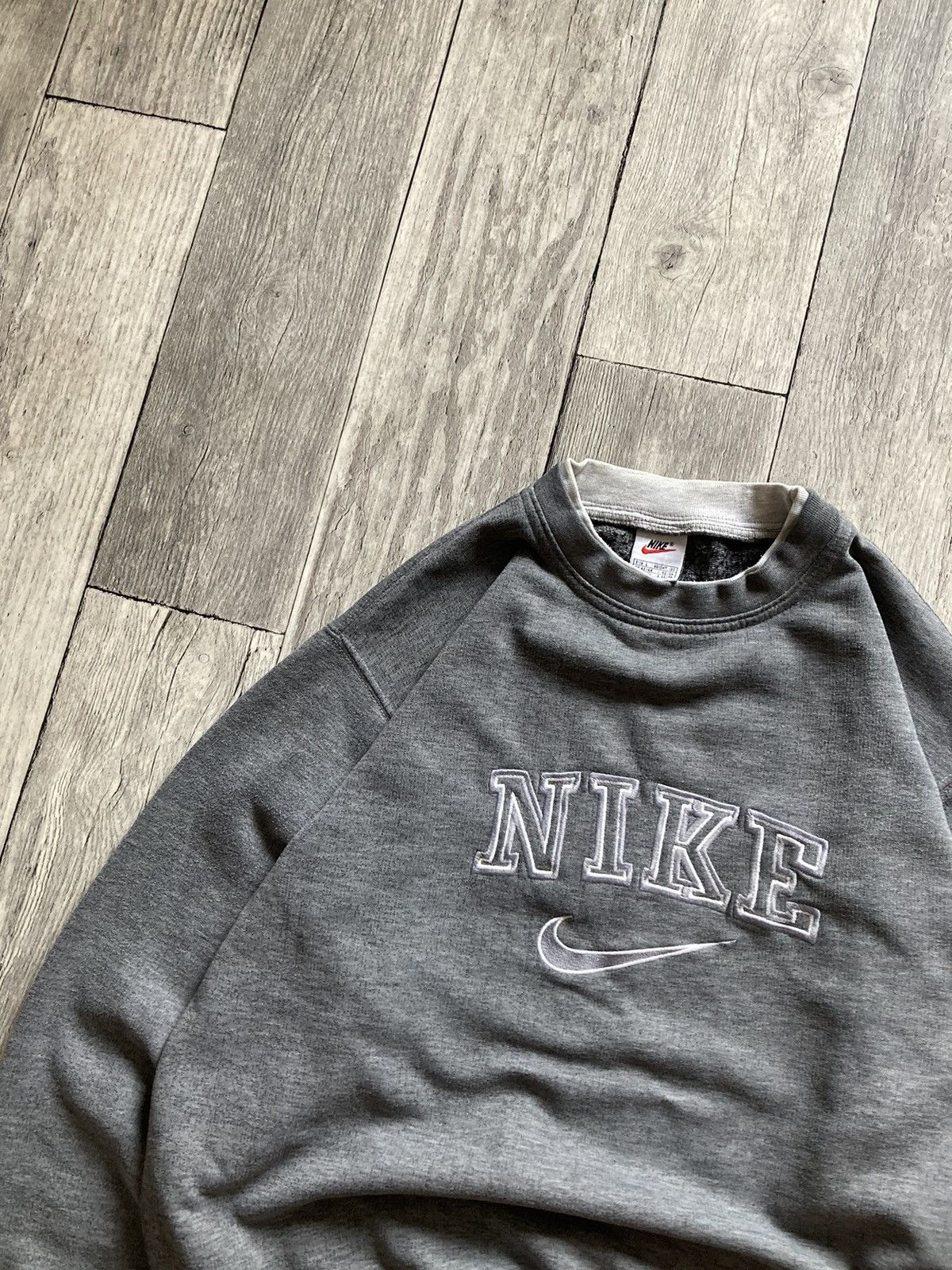 Nike × Vintage Vintage 90’s Nike spellout sweatshirt crewneck M y2k drip Size US M / EU 48-50 / 2 - 3 Thumbnail
