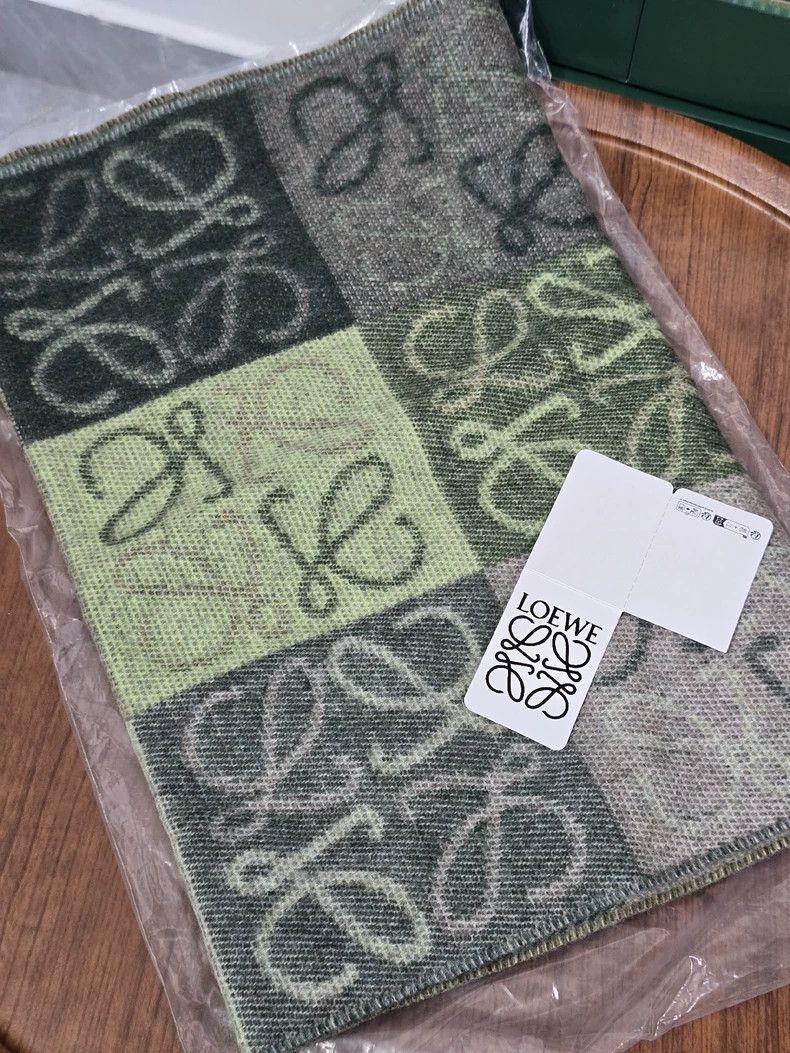 Loewe LOEWE Green wool scarf Size ONE SIZE - 2 Thumbnail
