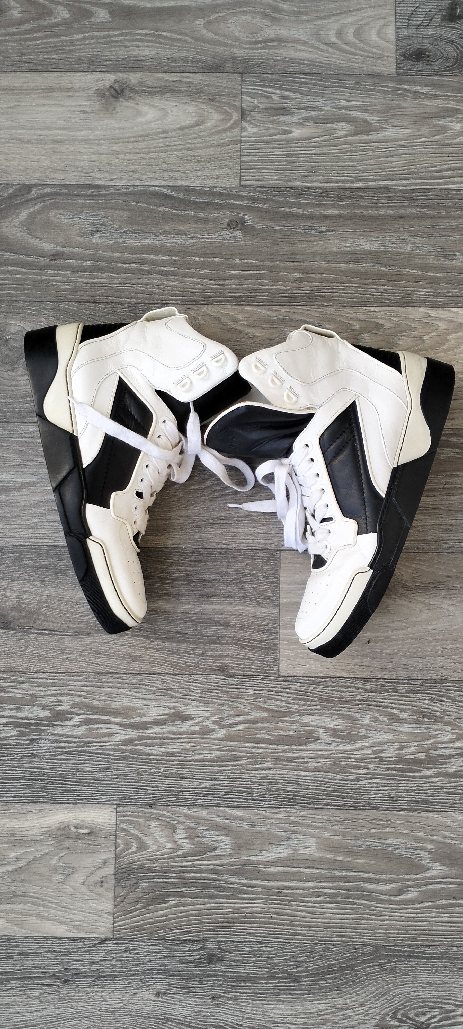 Givenchy Givenchy Tyson Mid-High Sneaker Size US 10 / EU 43 - 4 Thumbnail