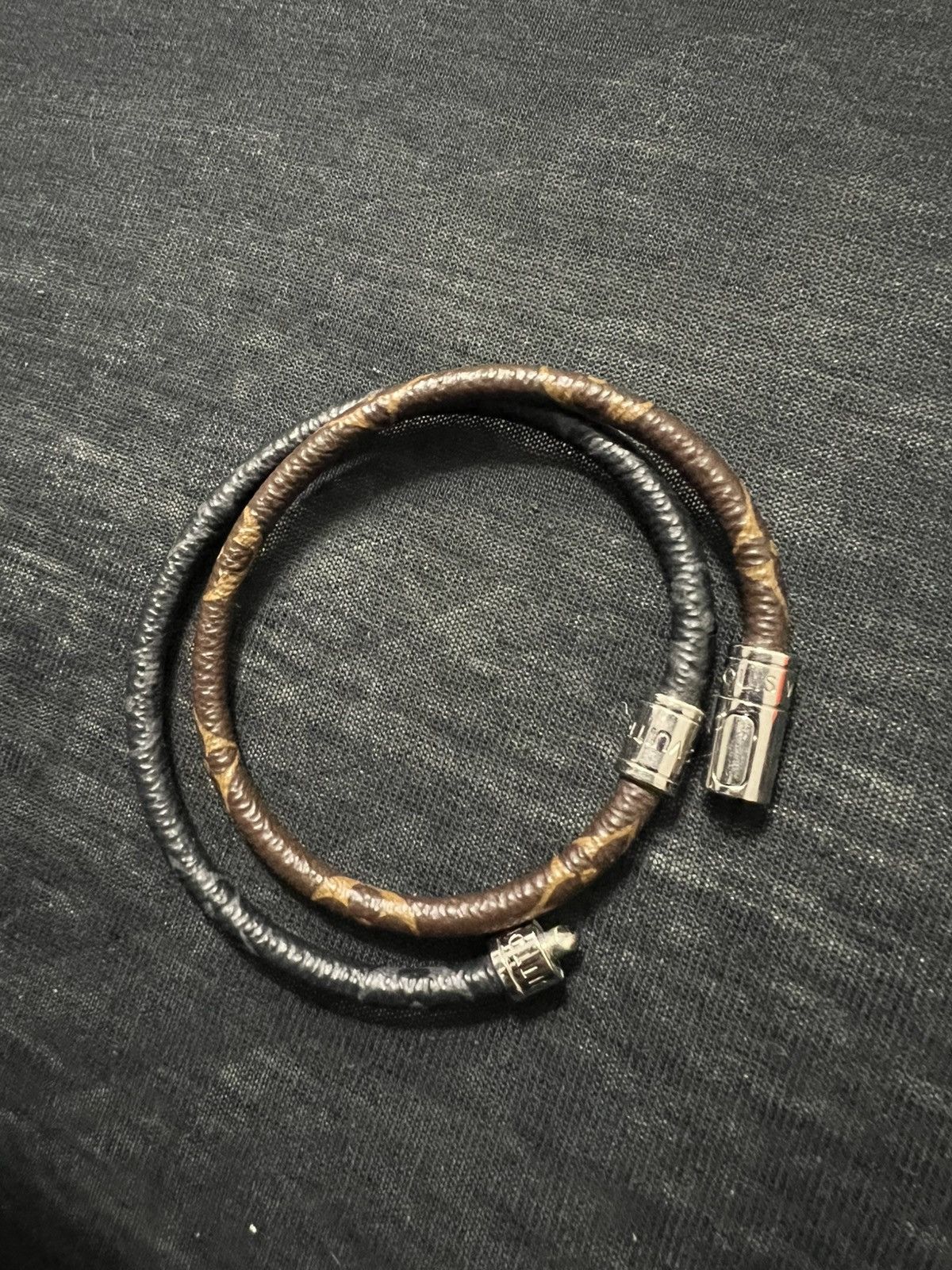 Louis Vuitton Keep It Double Leather Bracelet Size ONE SIZE - 11 Thumbnail
