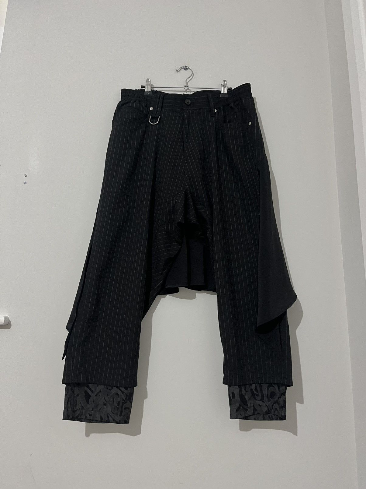Roen Roen batwing layered capris/pants. Size US 32 / EU 48 - 1 Thumbnail