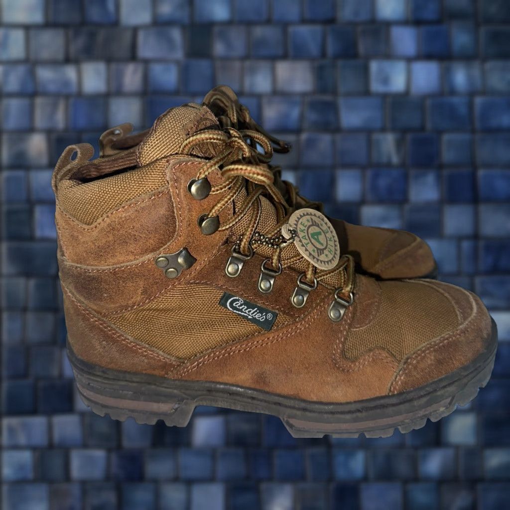 VTG Candie’s Hiking Boots Women 8.5 Brown Leather Suede Boots 90s Rootbeer Strap Ankle Rubber Cushioned M Womens