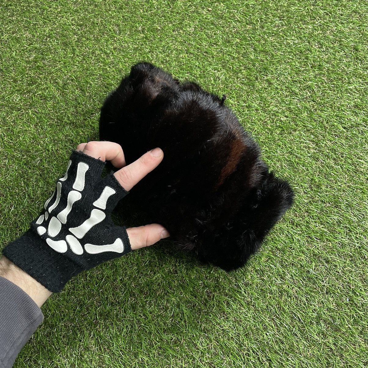 Vintage Vintage Y2K Fuzzy Black Furry Beanie Alt Ushanka Logo OS Size ONE SIZE - 6 Thumbnail