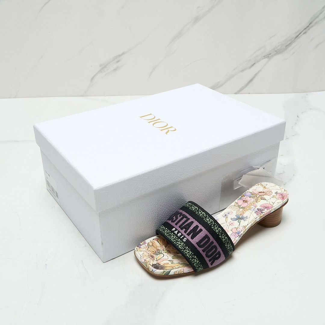 Dior Dior Women's Dway Floral Embroidered Sandals Size US 4 / IT 34 - 1 Thumbnail
