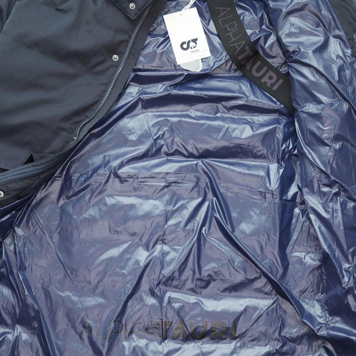 Designer ALPHA TAURI WINTER COAT Size US XL / EU 56 / 4 - 8 Thumbnail