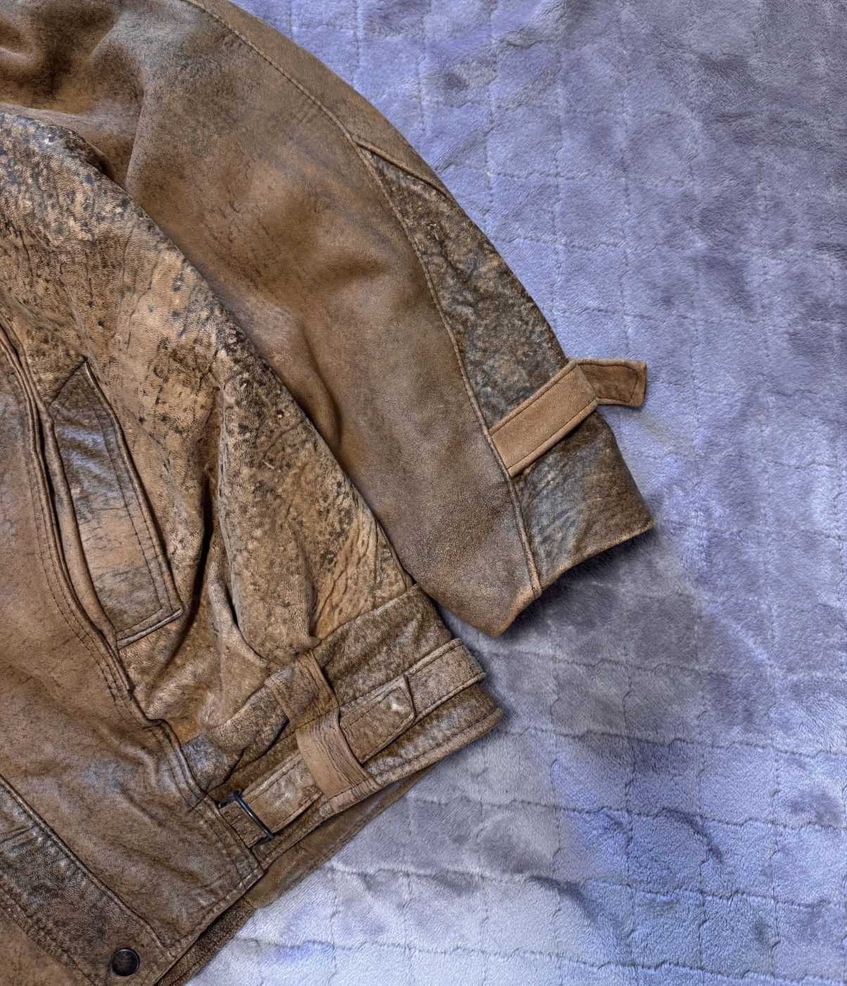 Vintage Vintage 1990s Avantgarde Leather Jacket Made in England Size US XL / EU 56 / 4 - 7 Thumbnail