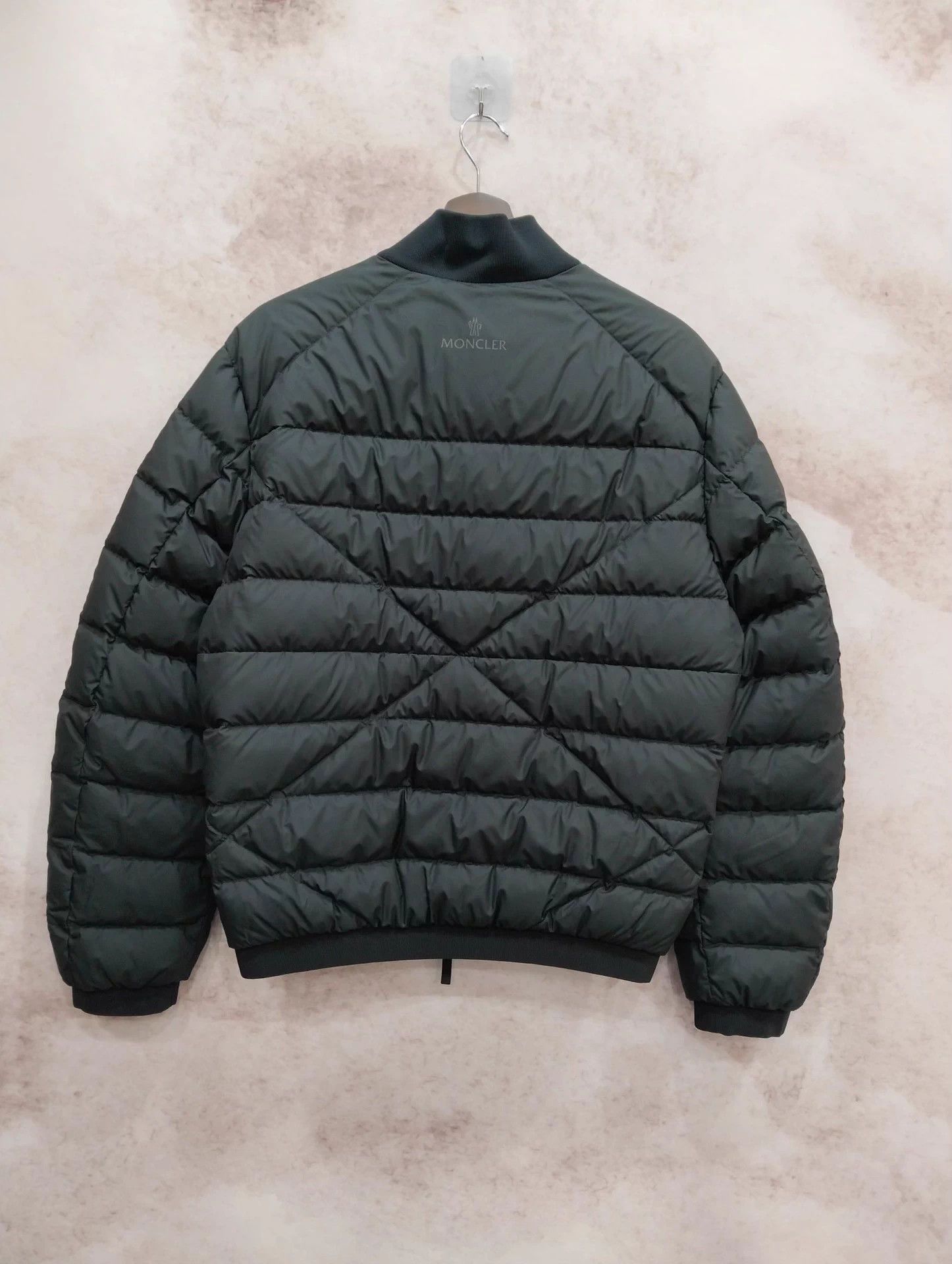 Moncler Moncler down jacket Size 1 Size US S / EU 44-46 / 1 - 2 Thumbnail