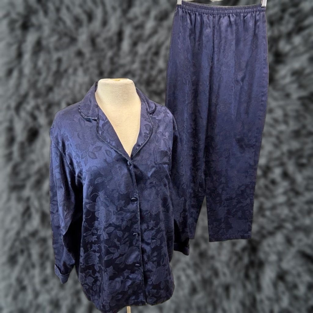 Vintage VINTAGE Cacique Pajama Set Shirt Pants Women’s Medium Navy Jacquard Floral Long Sleeve Size M / US 6-8 / IT 42-44 - 1 Thumbnail