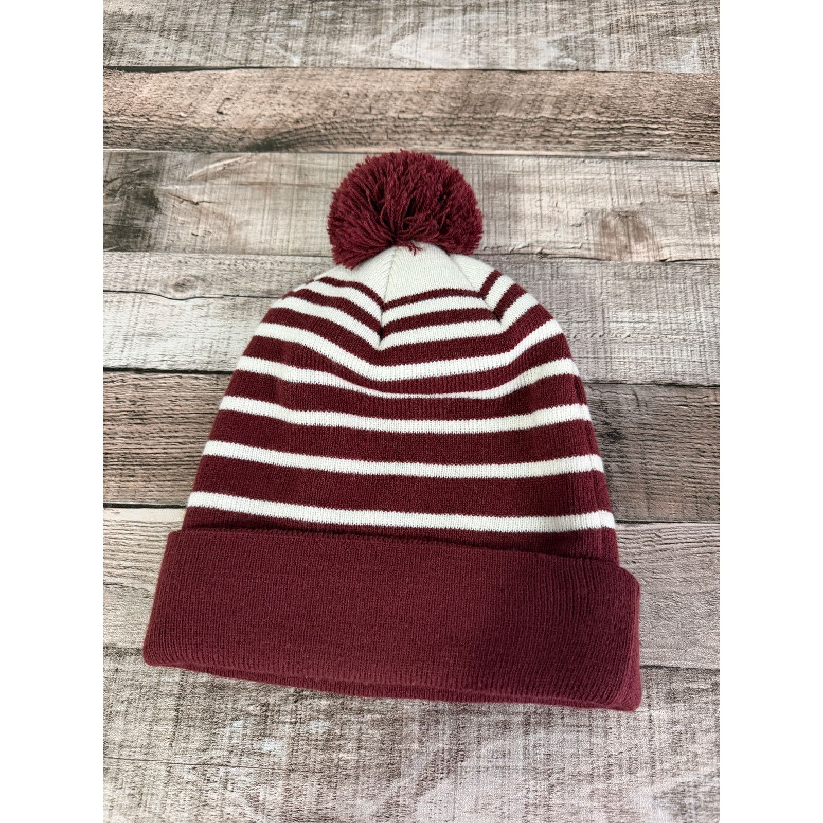 NCAA University of Minnesota Gophers Nike Winter Hat/Beanie Size ONE SIZE - 4 Thumbnail