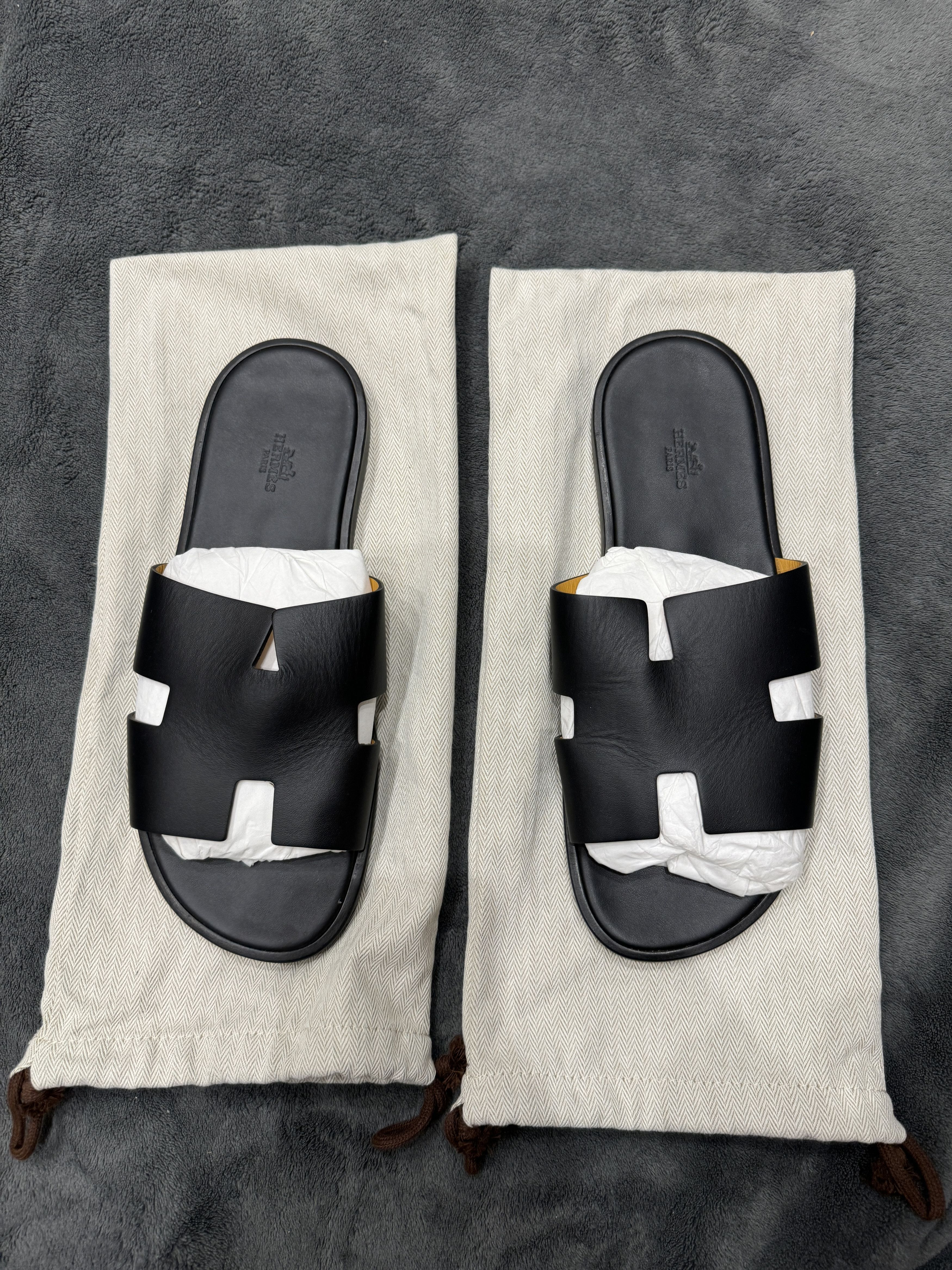 Hermes Izmir Sandals Black Hermes Mens Black Izmir Sandal 43 Shoes Sandals Slippers  main image 3