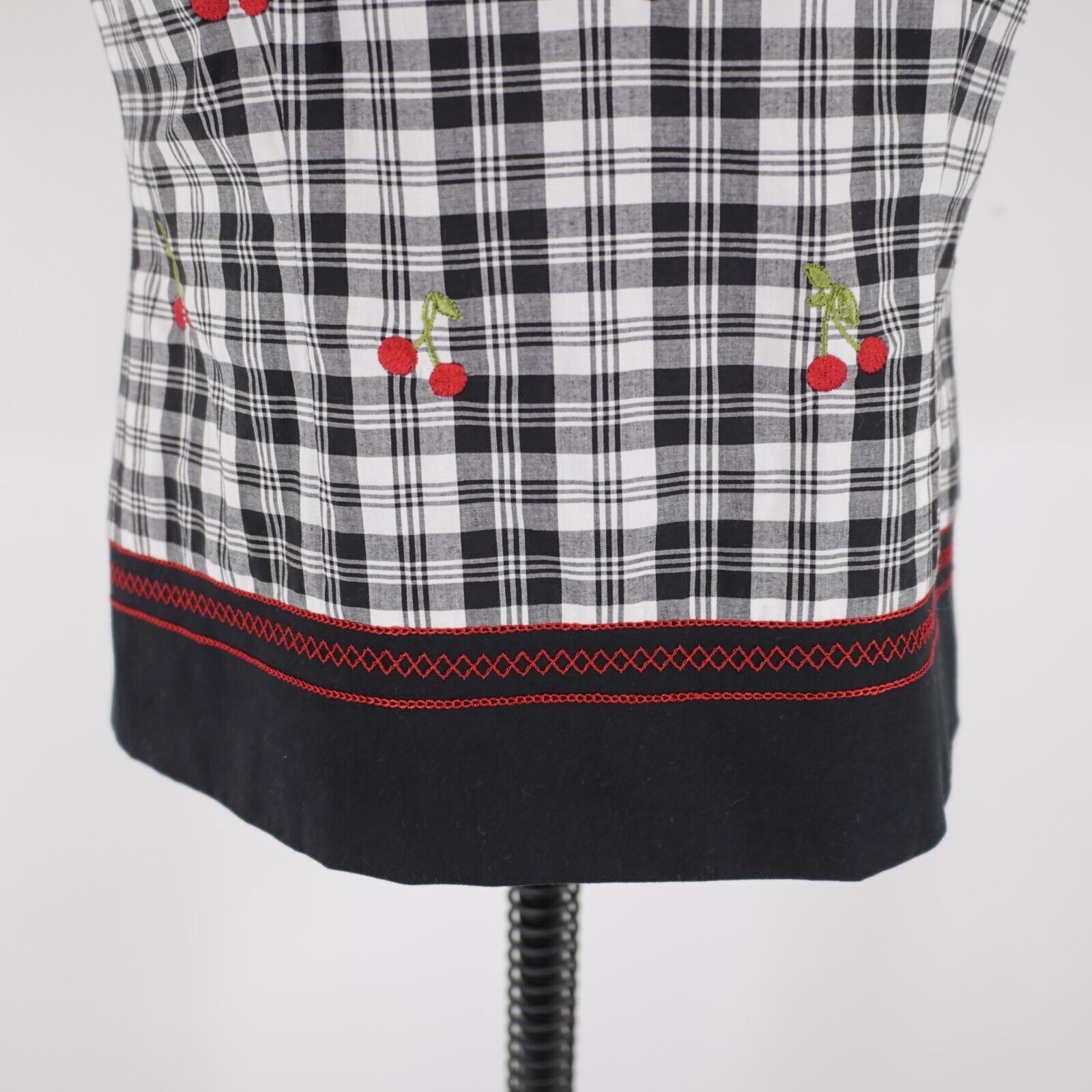Talbots Talbots Stretch Black White Plaid Cherries Sleeveless Lined Size L / US 10 / IT 46 - 2 Thumbnail