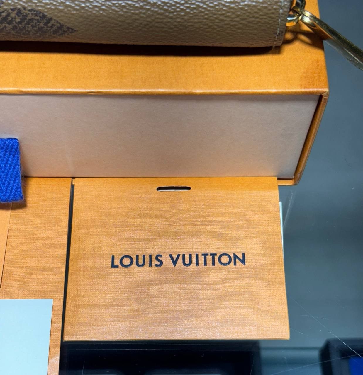 Louis Vuitton Authentic Louis Vuitton Zippy Wallet Giant Monogram M69353 Size ONE SIZE - 15 Thumbnail