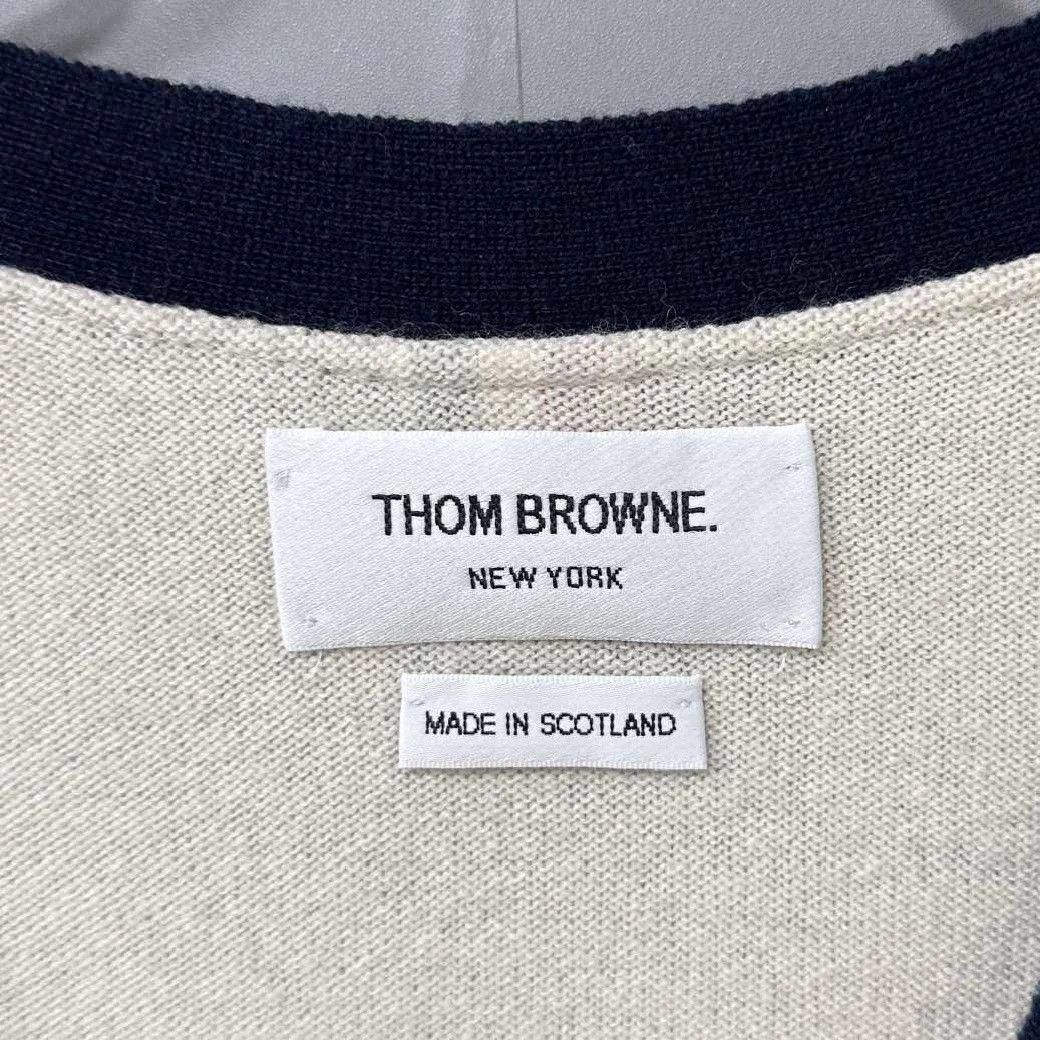 Thom Browne Thom Browne Cream Red CB Cashmere Cardi 2 Size M / US 6-8 / IT 42-44 - 5 Thumbnail