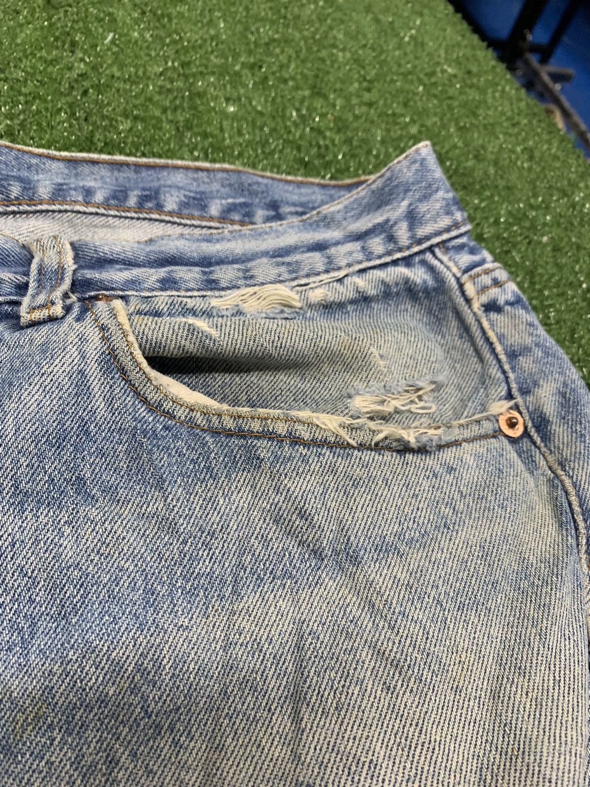 Levi's Vintage 80s Levis 501 grunge. Size US 35 - 8 Thumbnail