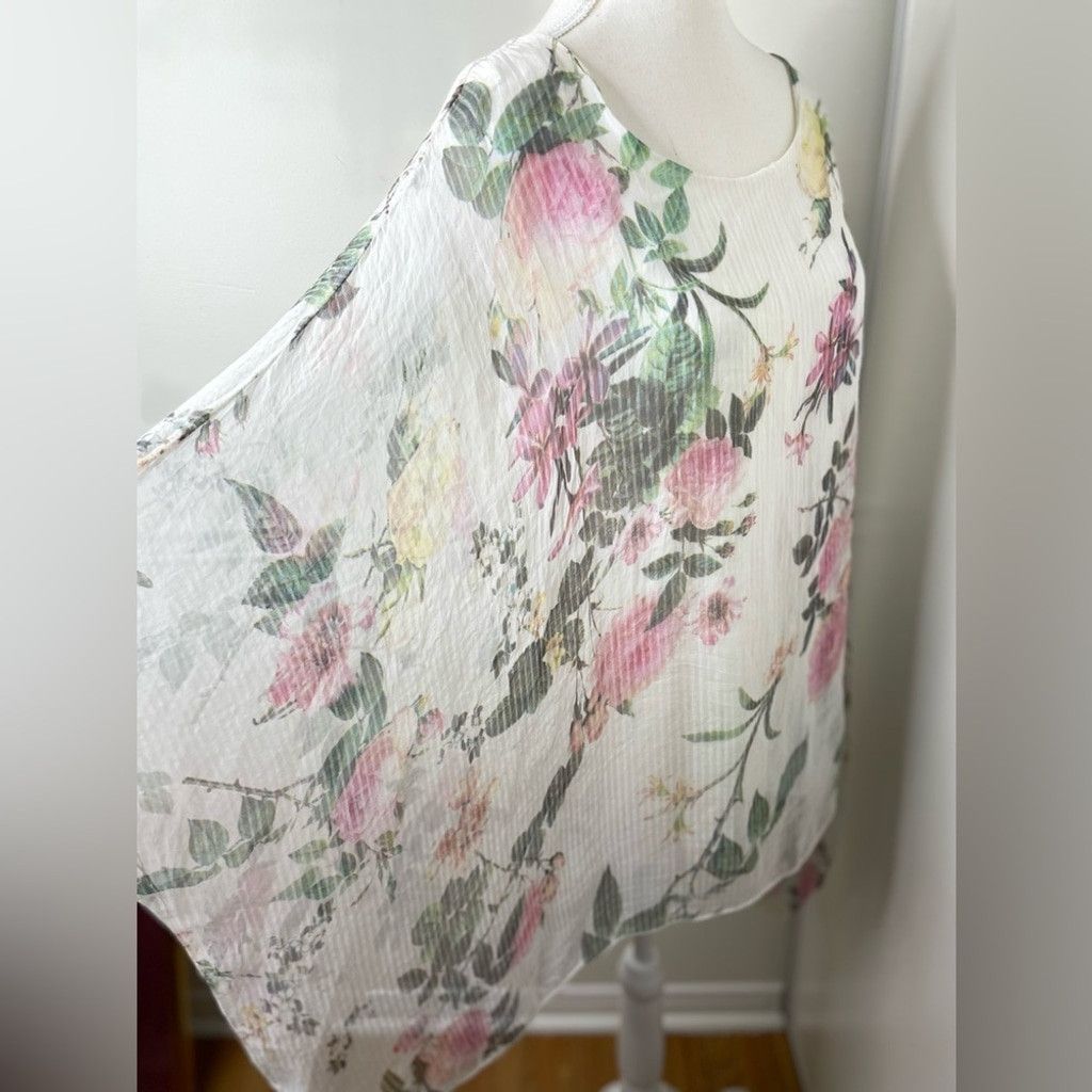 Other Made in Italy Silk Sheer Floral Overlay Cape Top Size XL / US 12-14 / IT 48-50 - 15 Thumbnail