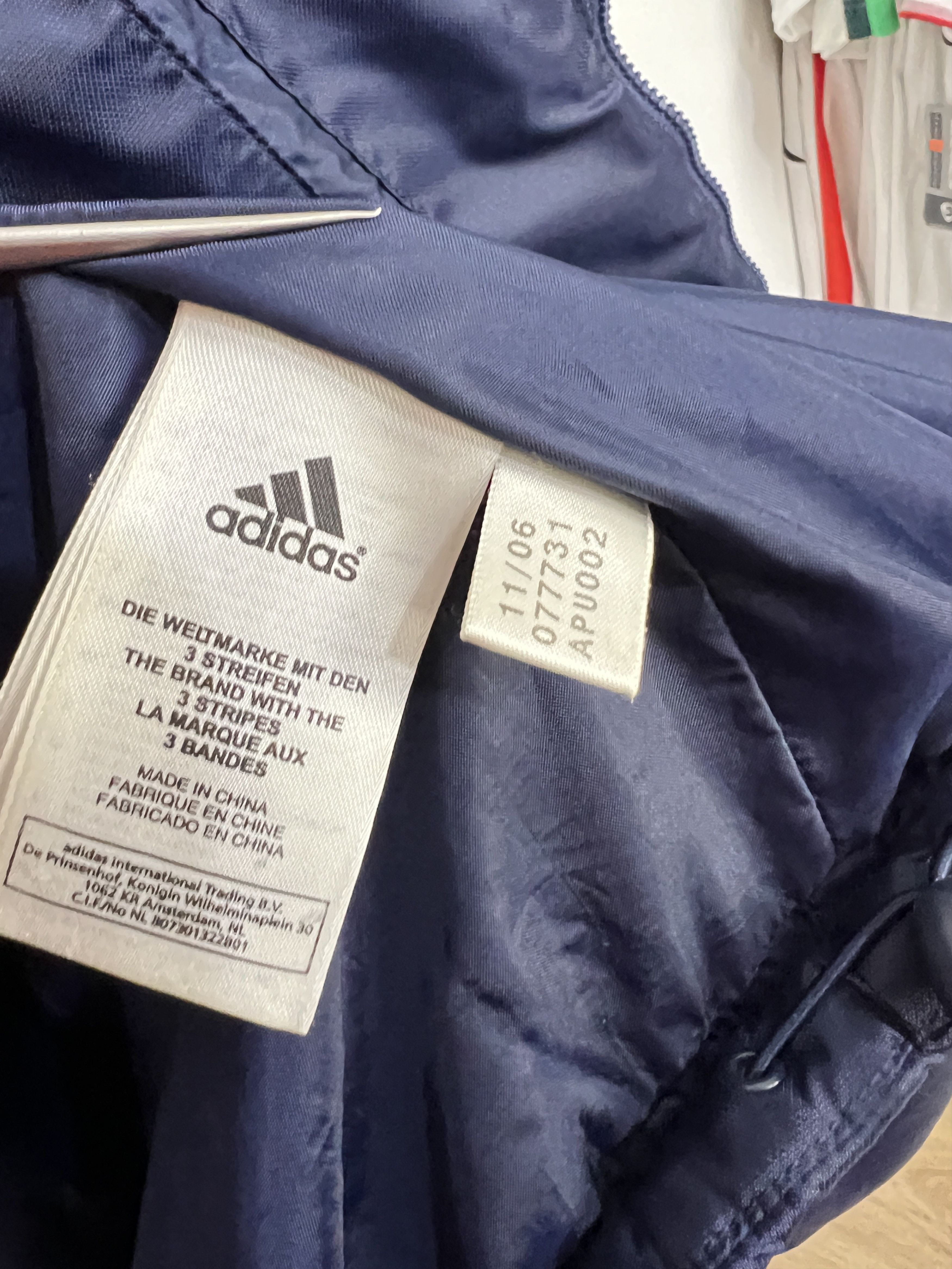 Adidas Vintage Adidas Chelsea Football Padded Hooded Jacket Bomber Size US L / EU 52-54 / 3 - 7 Thumbnail