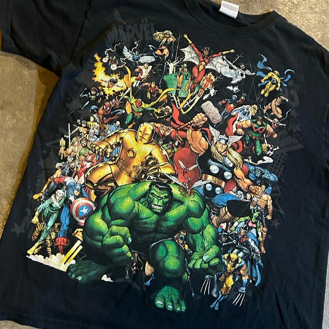 Gildan Marvel Avengers all-over print black tee Size US L / EU 52-54 / 3 - 2 Thumbnail