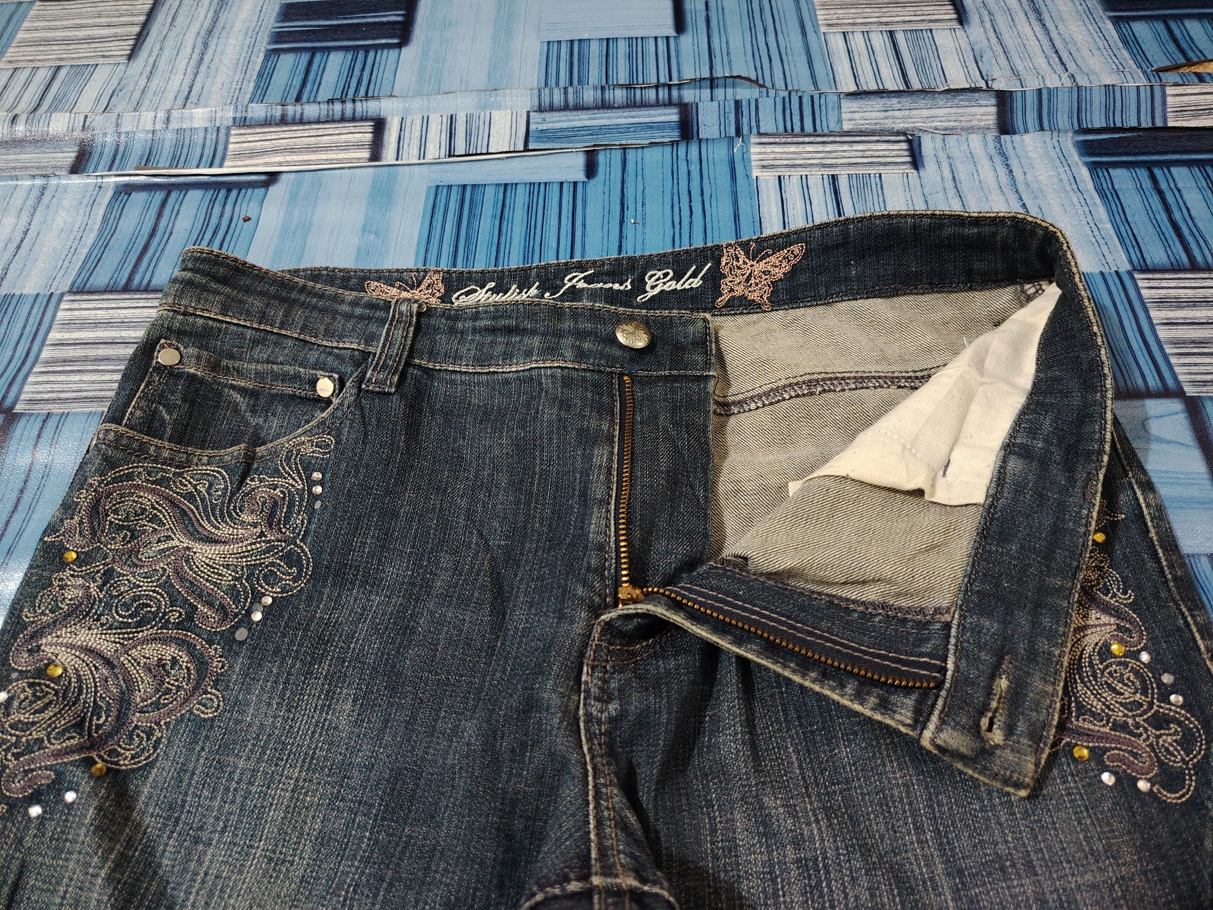 Who Decides War Japan Stylish Jeans Gold Bead Embroidered Flared jeans Twist Size US 32 / EU 48 - 7 Thumbnail