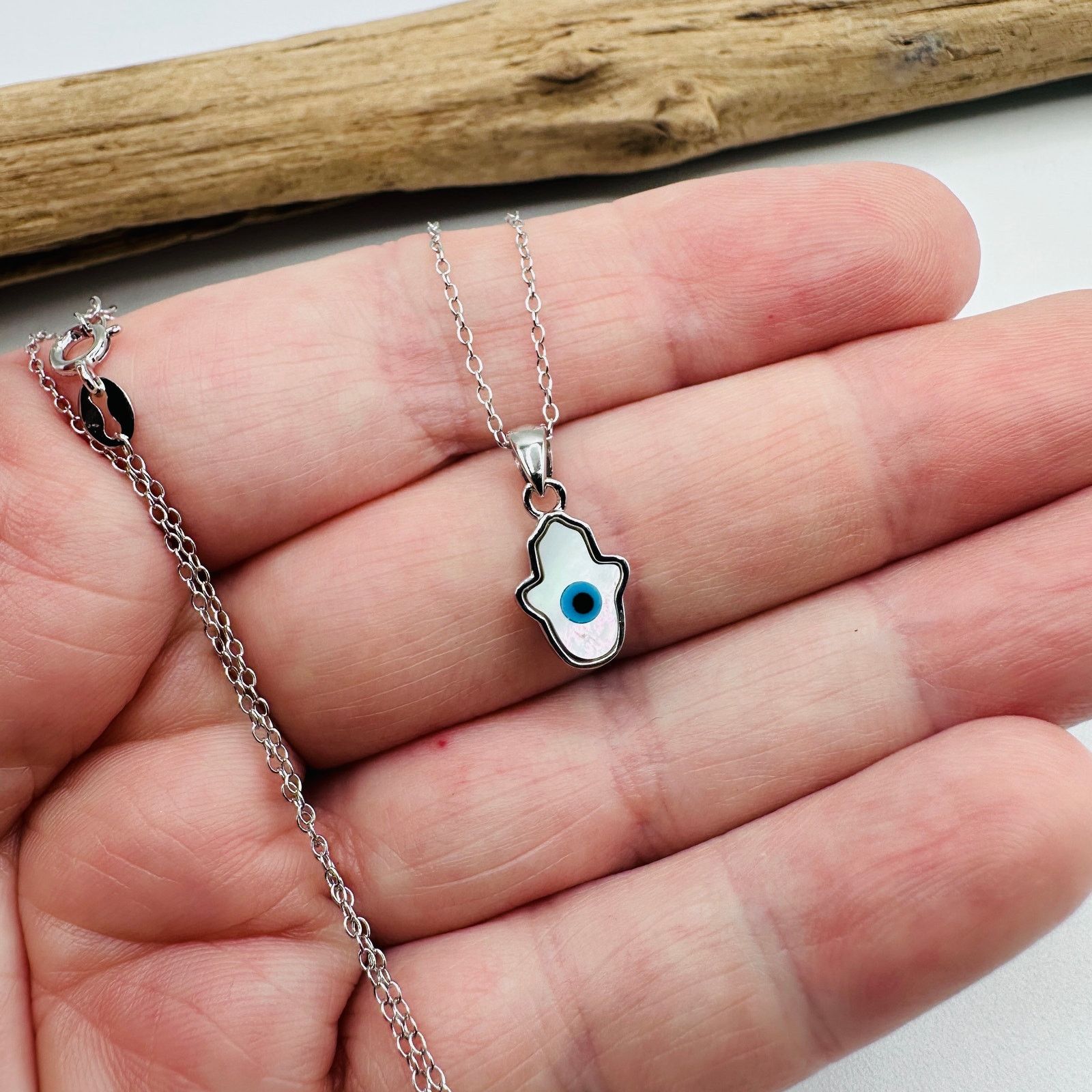 The Unbranded Brand Hamsa Mother of Pearl Sterling Silver Necklace Size ONE SIZE - 4 Thumbnail