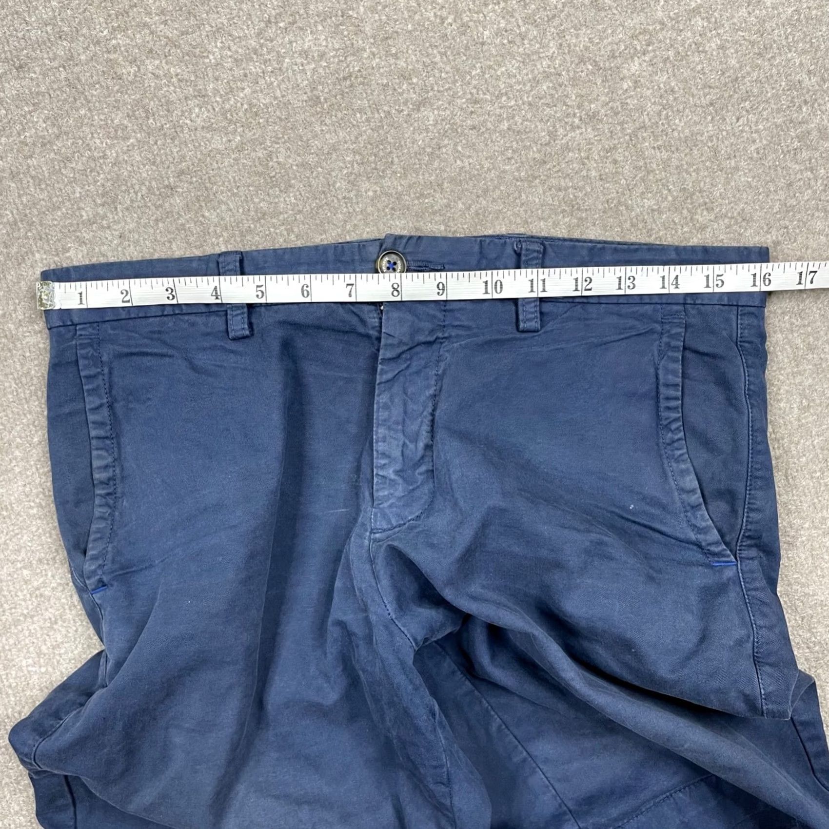 Tommy Bahama Tommy Bahama Mens Chino Shorts 30 x 9 Blue Lightweight Casual Bermuda Relaxed Men’s 30 Blue Chino Shorts Size US 30 / EU 46 - 6 Thumbnail