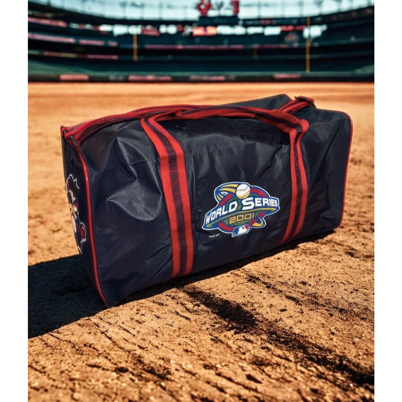 MLB World Series 2001 Duffel Bag MLB Yankees Diamondbacks 9/11 Size ONE SIZE - 1 Thumbnail