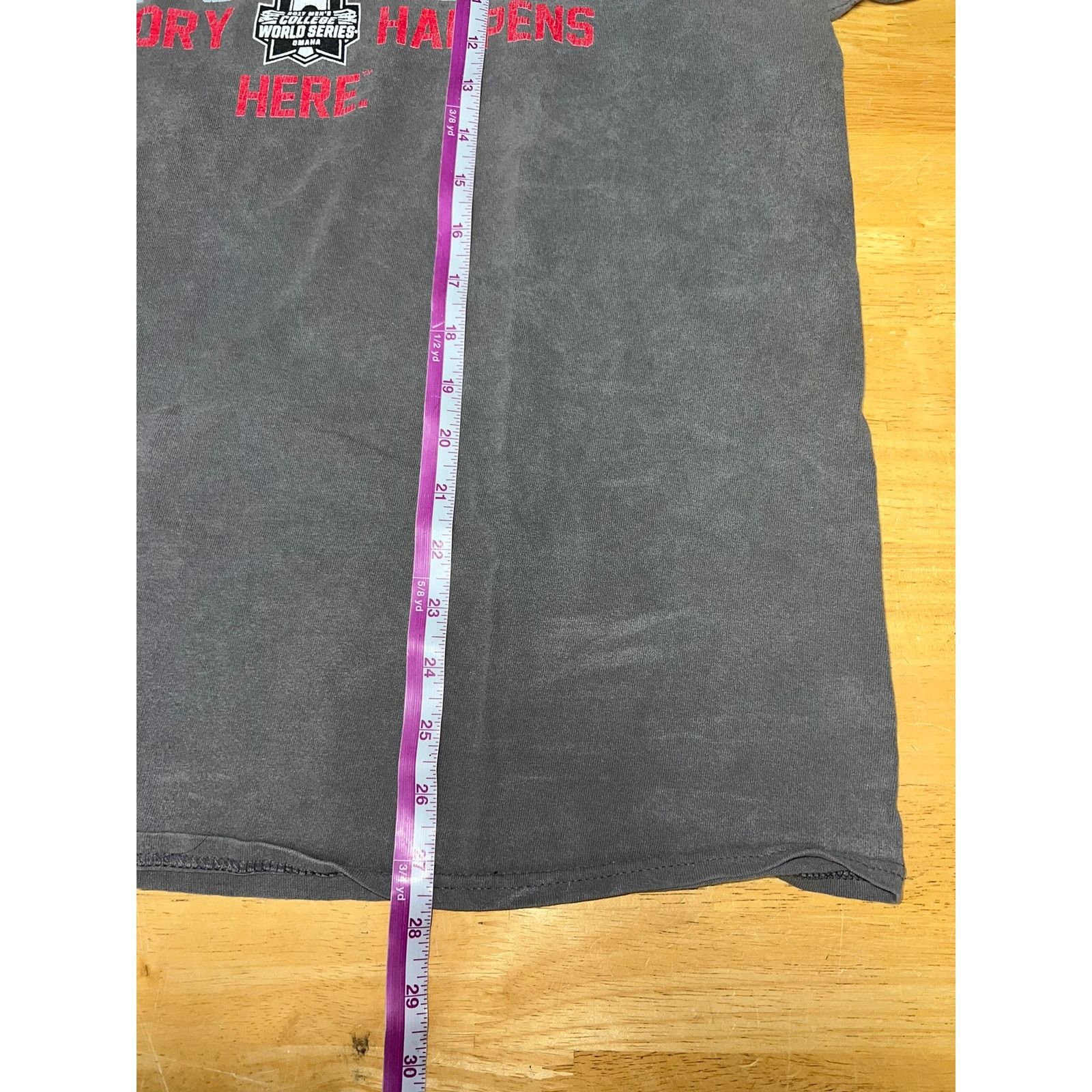 Vintage NCAA College World Series Shirt 2017 Gray Tee Sports Large Size US L / EU 52-54 / 3 - 9 Thumbnail