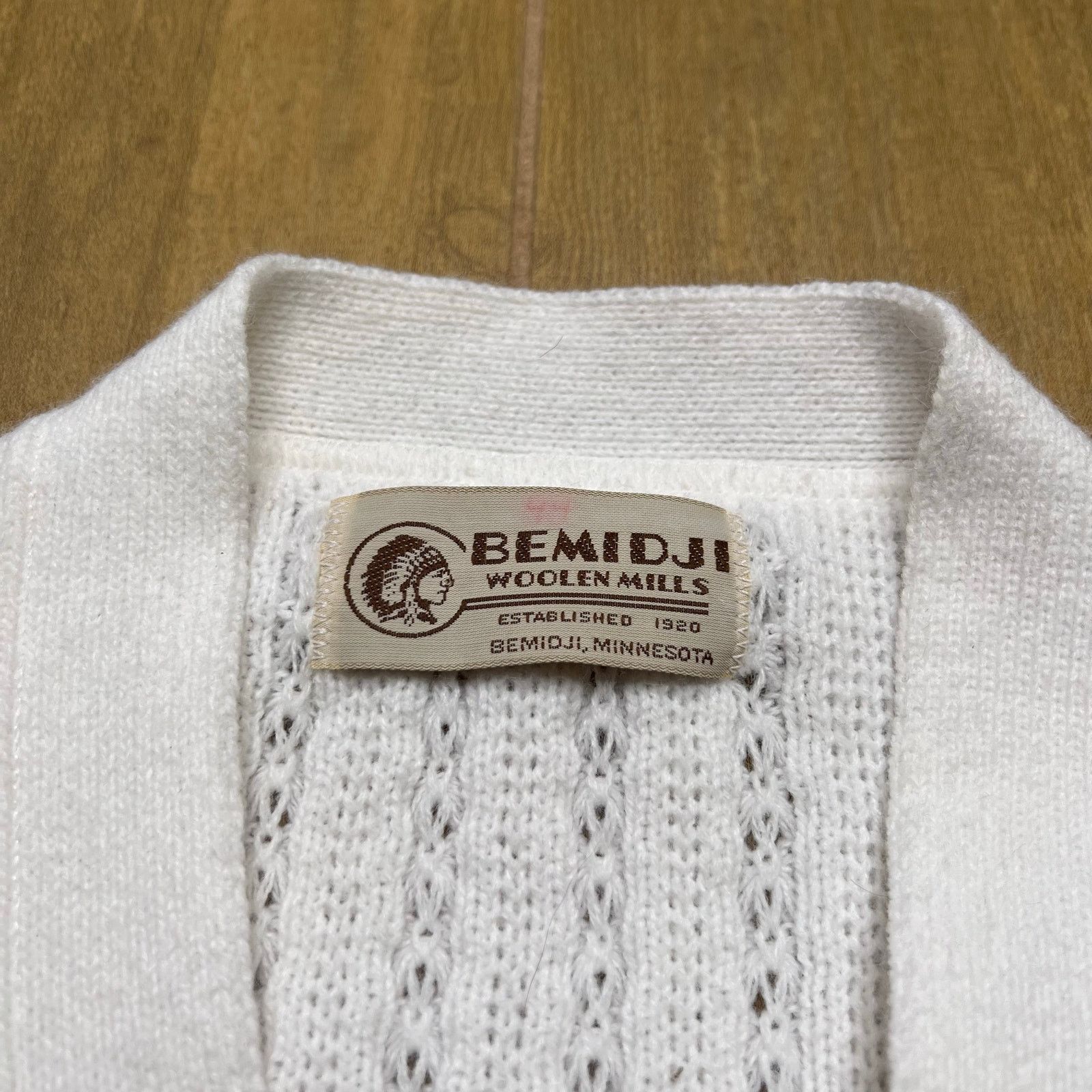 Vintage Vintage Bemidji Woolen Mills Knit Sweater Vest White USA M/L Size US M / EU 48-50 / 2 - 2 Thumbnail