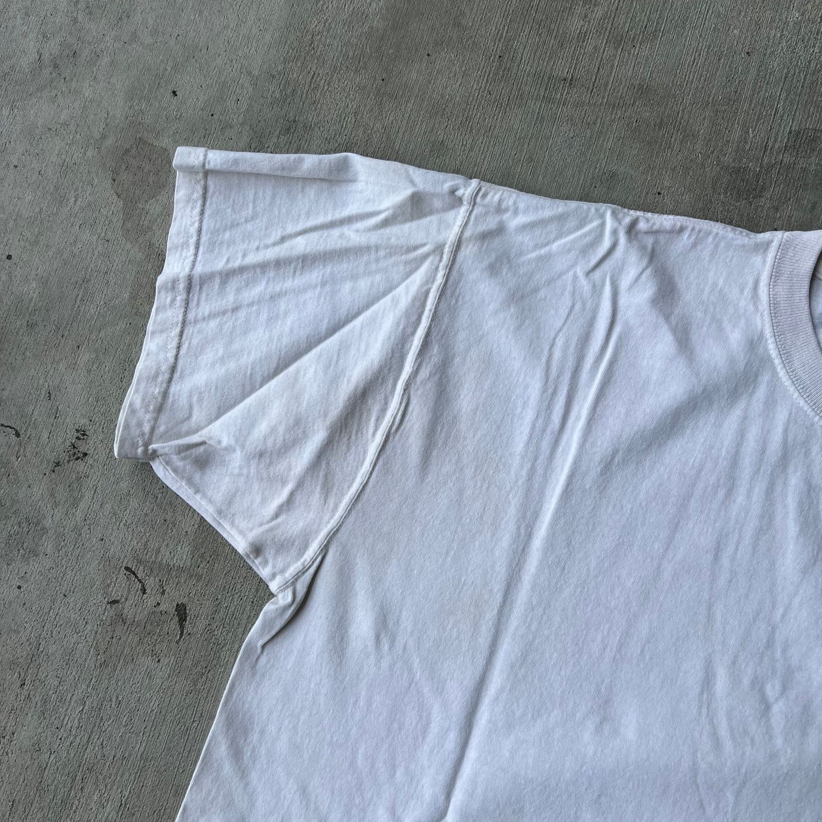 Vintage Vintage serono biotech comic strip tech white graphic shirt Size US XL / EU 56 / 4 - 9 Thumbnail