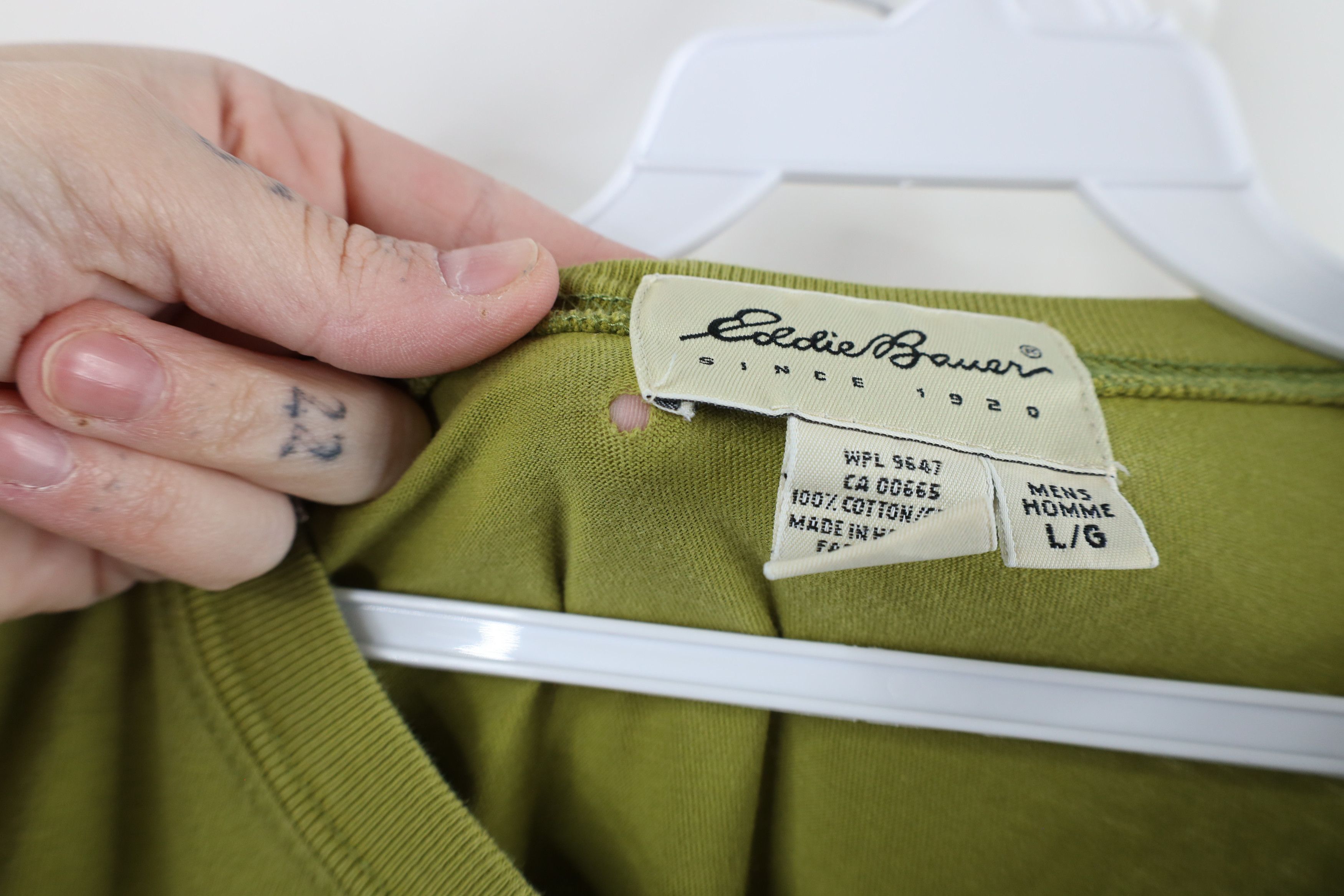 Eddie Bauer × Vintage Vintage 90s Eddie Bauer Long Sleeve T-Shirt Green Cotton Size US L / EU 52-54 / 3 - 6 Thumbnail