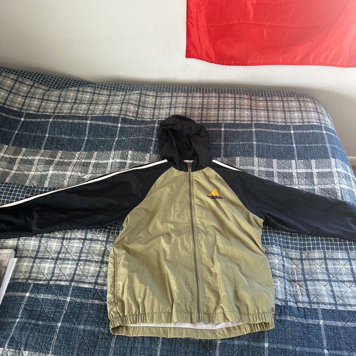 Adidas Black Yellow Green Thrifted Womens L Adidas Windbreaker Size L / US 10 / IT 46 - 1 Thumbnail