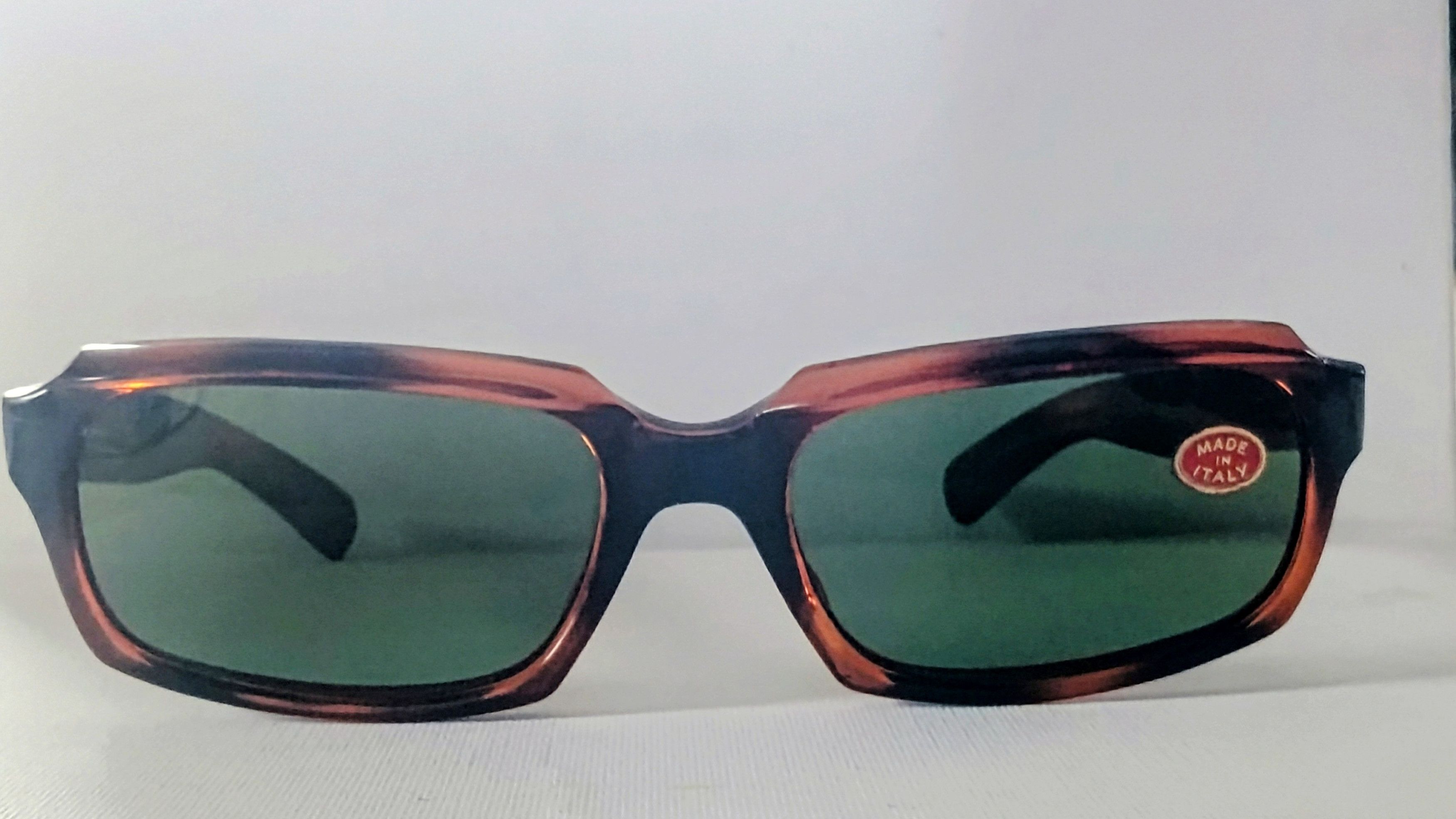 Vintage Vintage Large Faux Tortoise Sunglass NOS ITALY Size ONE SIZE - 4 Thumbnail