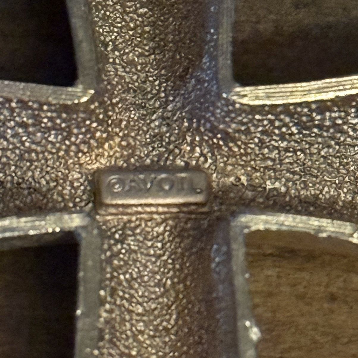 Vintage Vintage Avon gold tone long chunky cross pendant necklace Size ONE SIZE - 7 Thumbnail