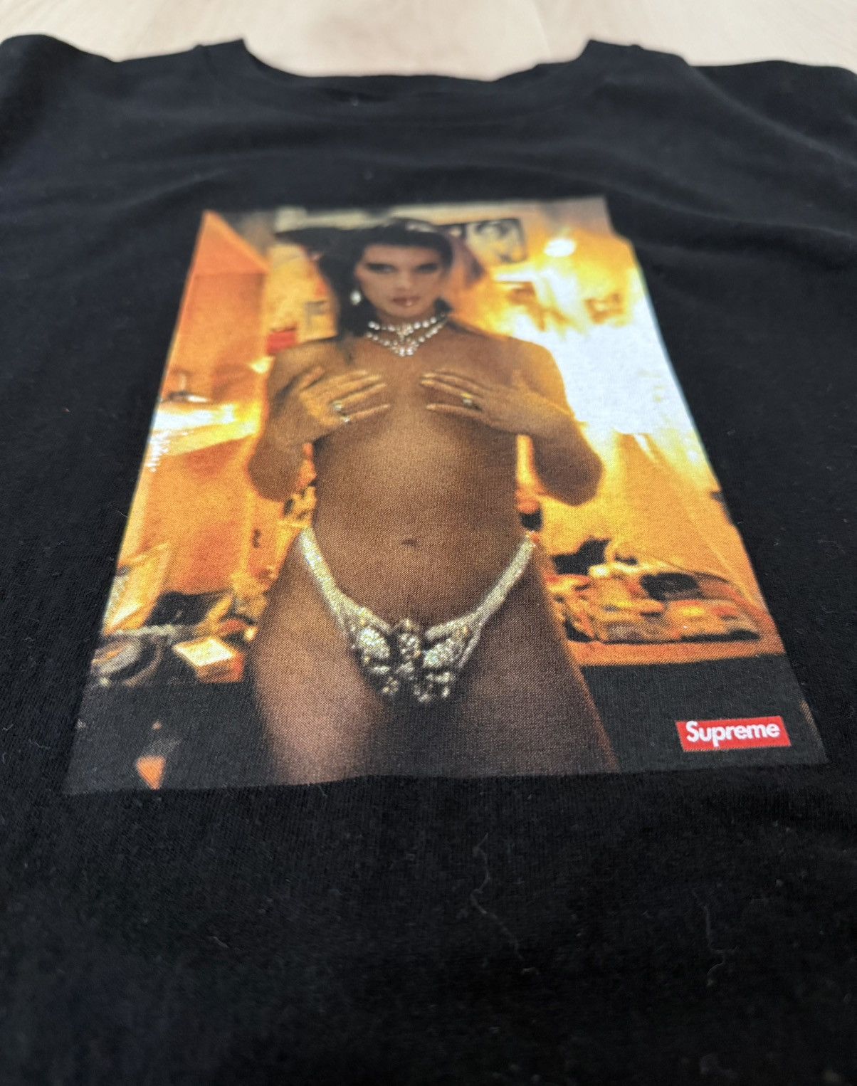 Supreme Supreme SS18 Nan Goldin Kim in Rhinestone Tee Black Size US L / EU 52-54 / 3 - 3 Thumbnail
