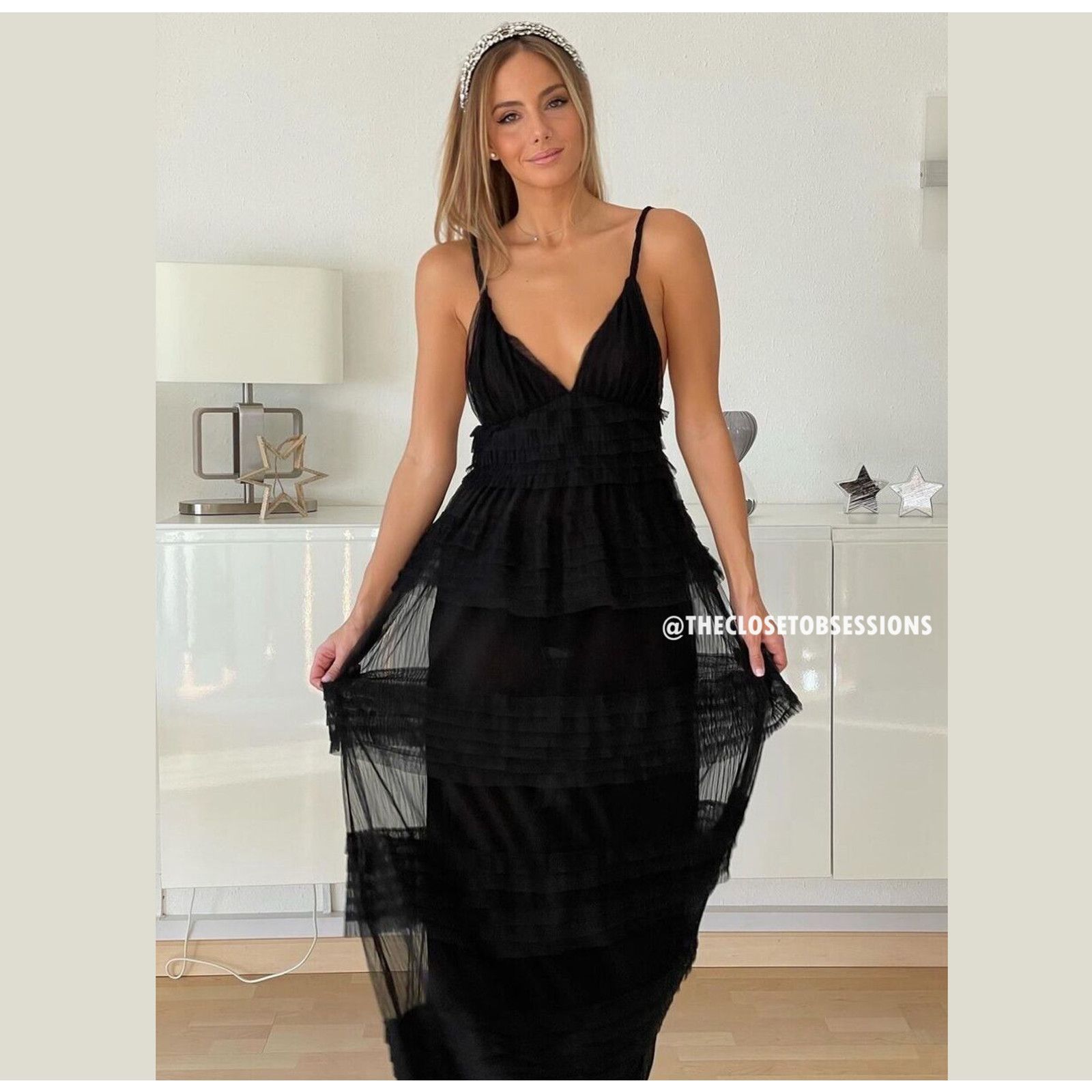 holiday dresses blue Gradient Halter Neck Pleated Beach Maxi Dress Medium purple / M Men's US Size:7 lace up leather boots Approx 64 DVIDS - Images -