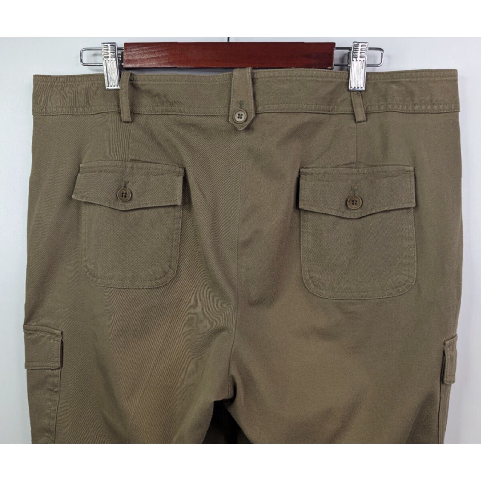 Talbots Talbots Womens Pants Olive Size 14 Capri Cargo Cotton Blend Signature Front Flat Front Button Zip Green 14 Womens Pants Capri Jeans Capris Capris? Size 36" / US 14 / IT 50 - 4 Thumbnail