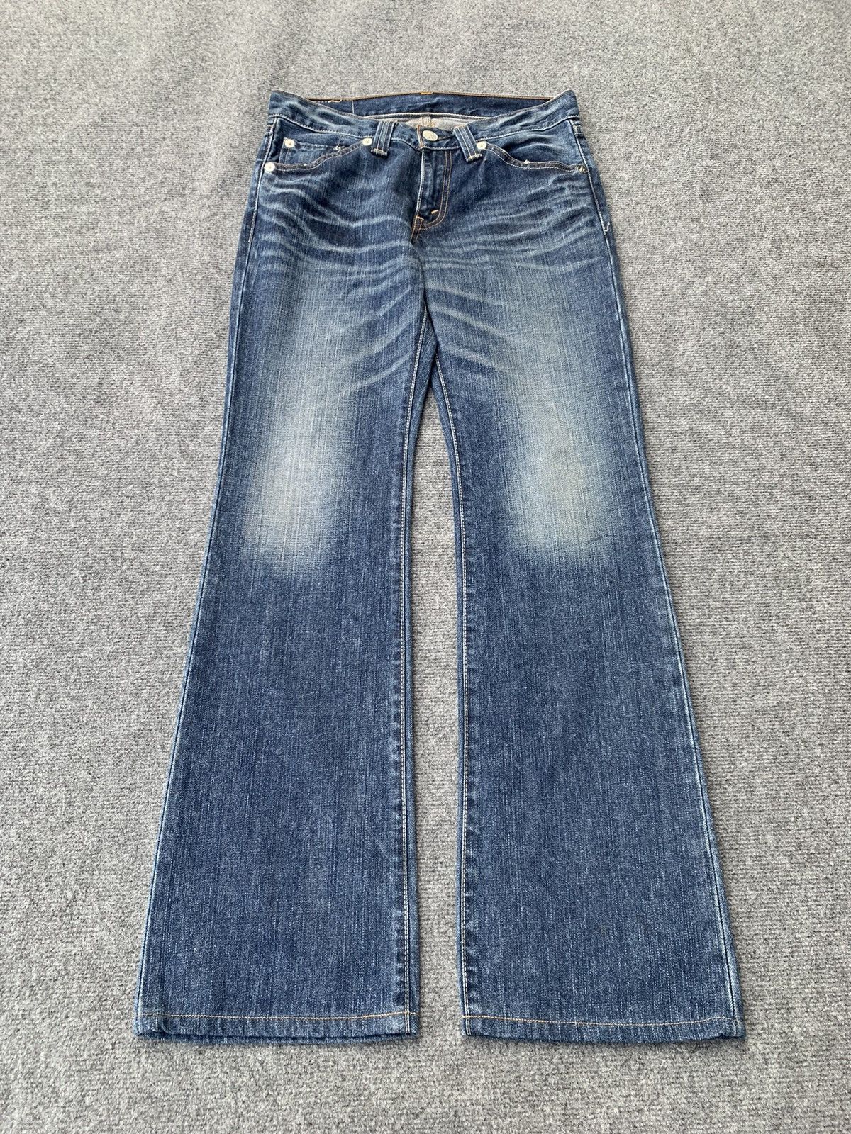 Levi's Flare Levi's 708 Rare model. Size US 32 / EU 48 - 2 Thumbnail