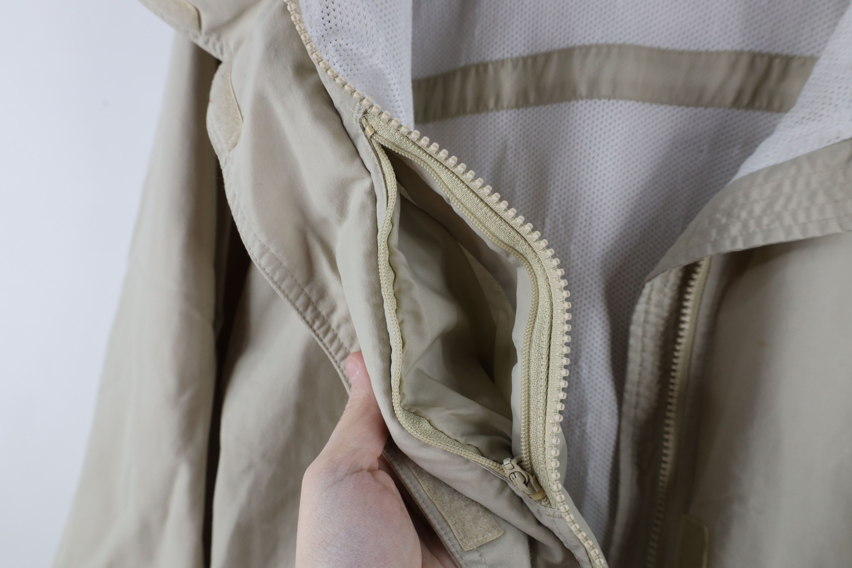 Lands' End × Vintage Vintage 90s Lands End Hooded Windbreaker Jacket Beige Size US XL / EU 56 / 4 - 11 Thumbnail