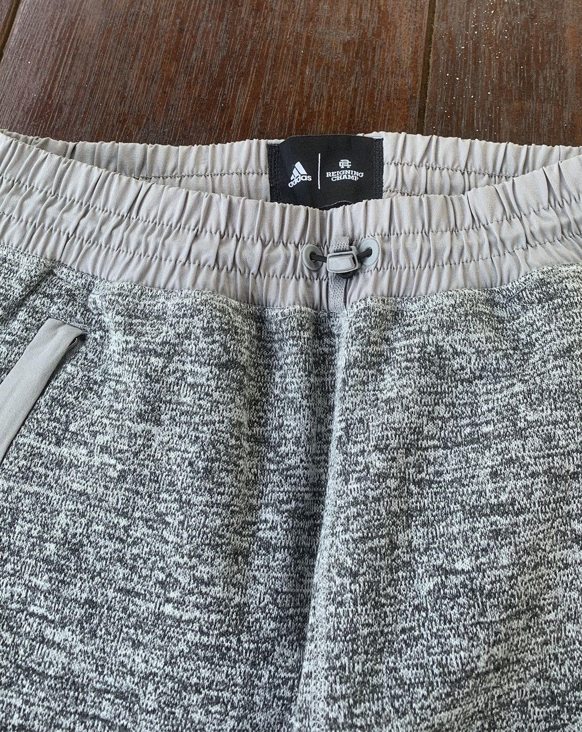 Adidas × Reigning Champ Adidas x Reigning Champ grey sweatpants size 27-32 Size US 32 / EU 48 - 6 Thumbnail