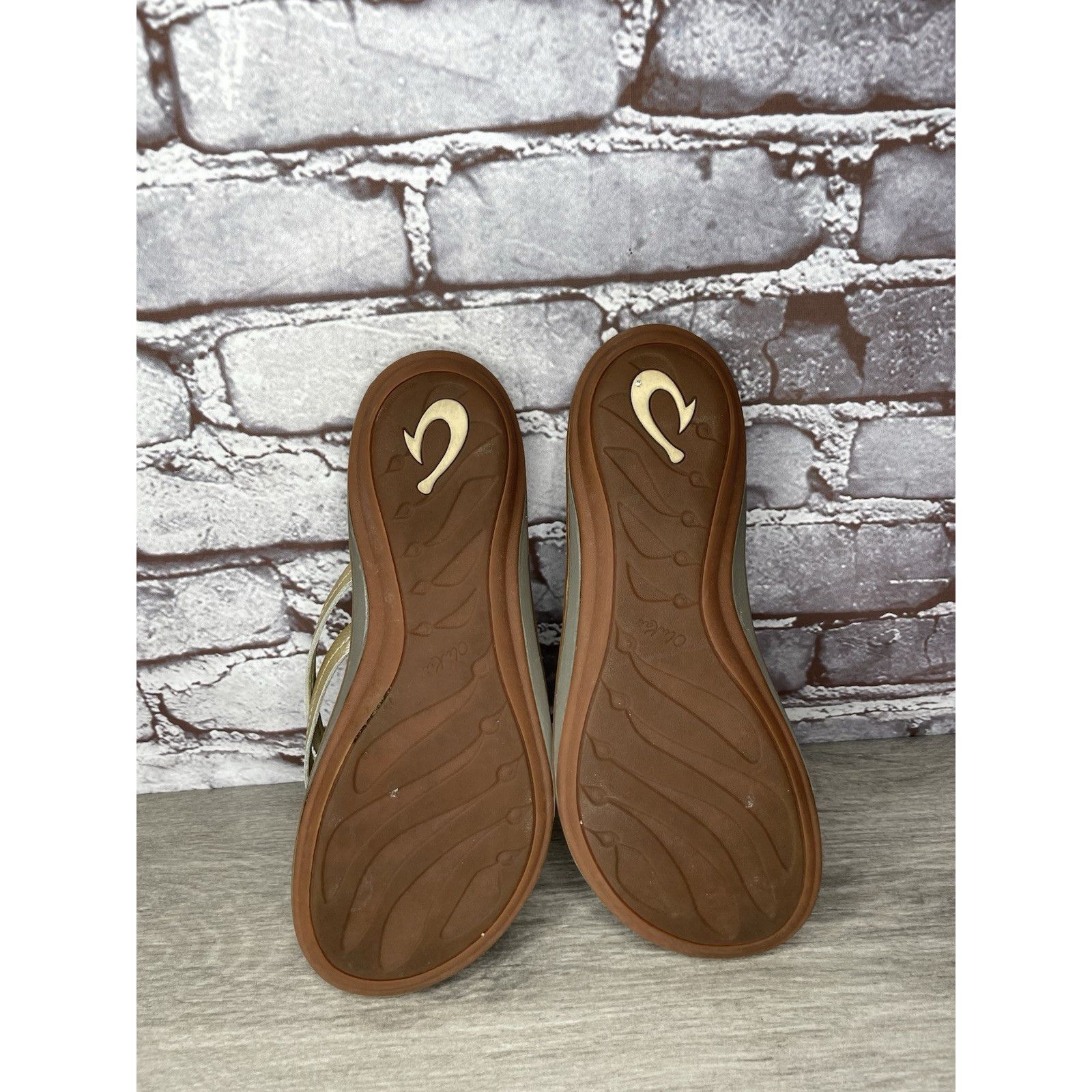 Olukai Olukai “U’i” Gold Leather Double Strap Flip Flops Sandals Wo Size US 8 / IT 38 - 20 Thumbnail