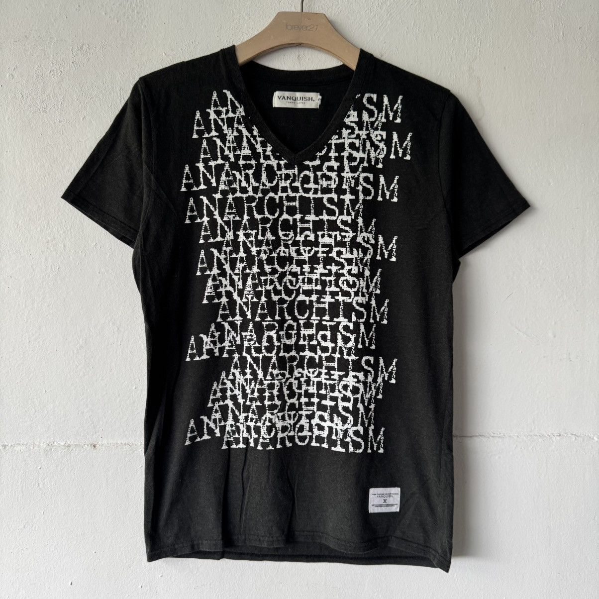 Japanese Brand Vanquish “Anarchism” V-neck Shirt Size US L / EU 52-54 / 3 - 2 Thumbnail