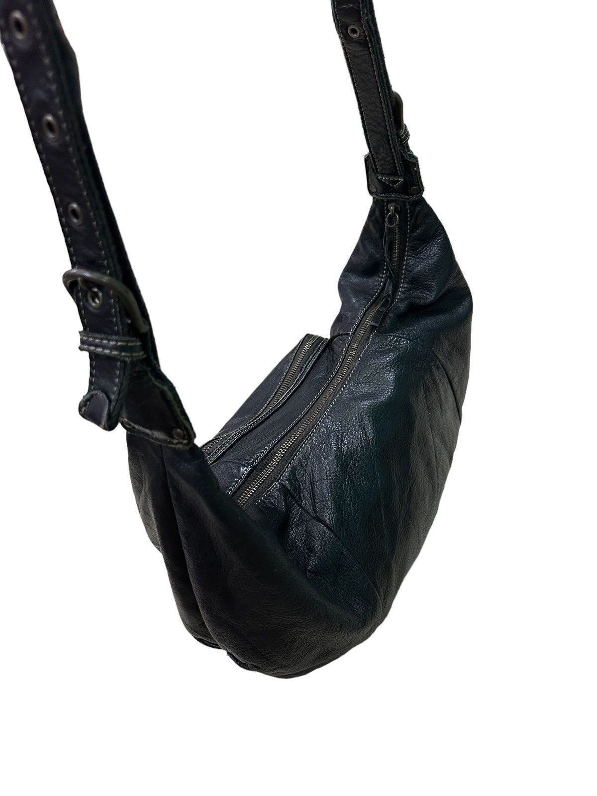 Japanese Brand COMODO PLUST BLACK LEATHER SHOULDER/CROSSBODY BAG Size ONE SIZE - 6 Thumbnail