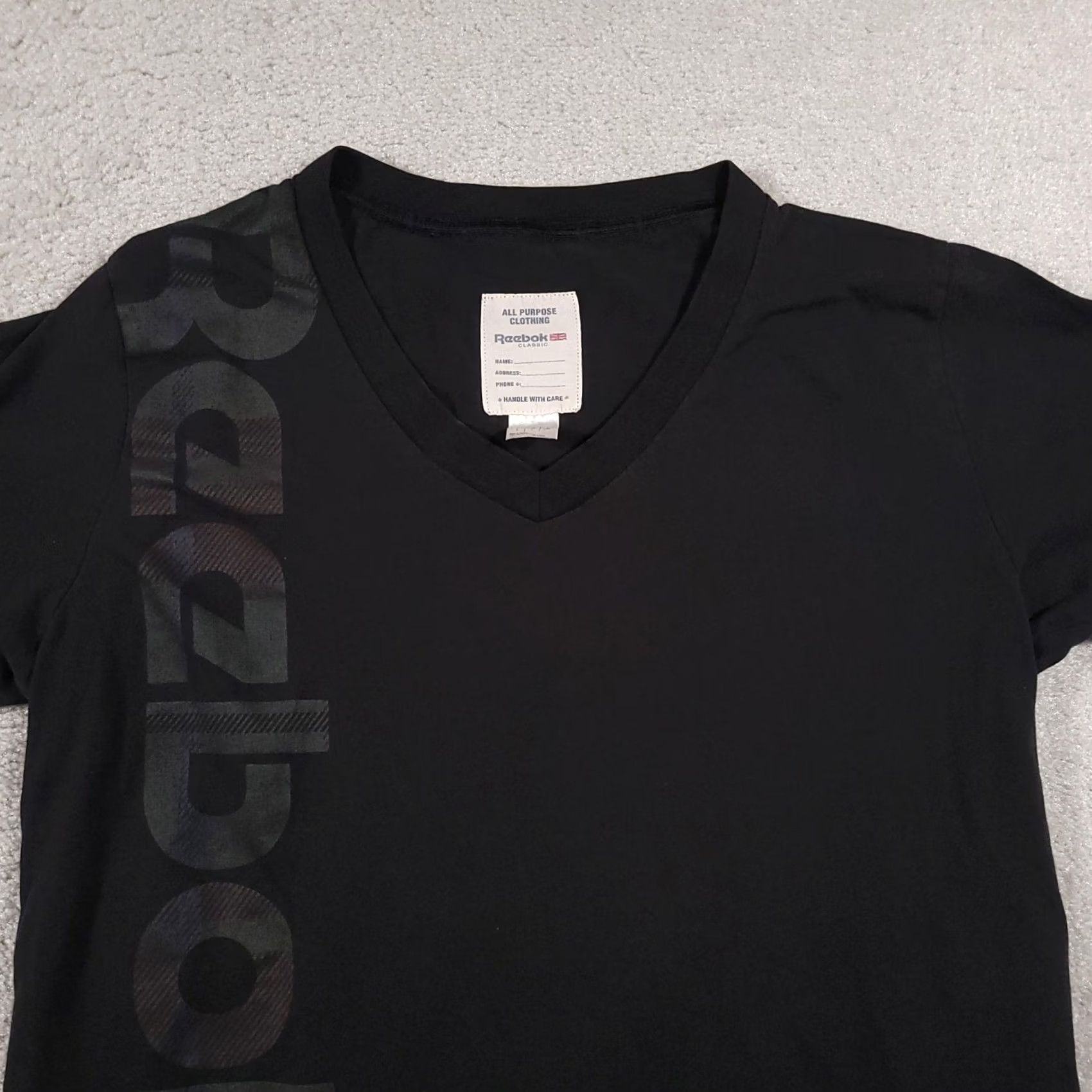 Reebok VINTAGE Reebok Shirt Mens Large Black Classic V Neck Logo Spell Out Tee Athletic UK Flag Size US L / EU 52-54 / 3 - 3 Thumbnail