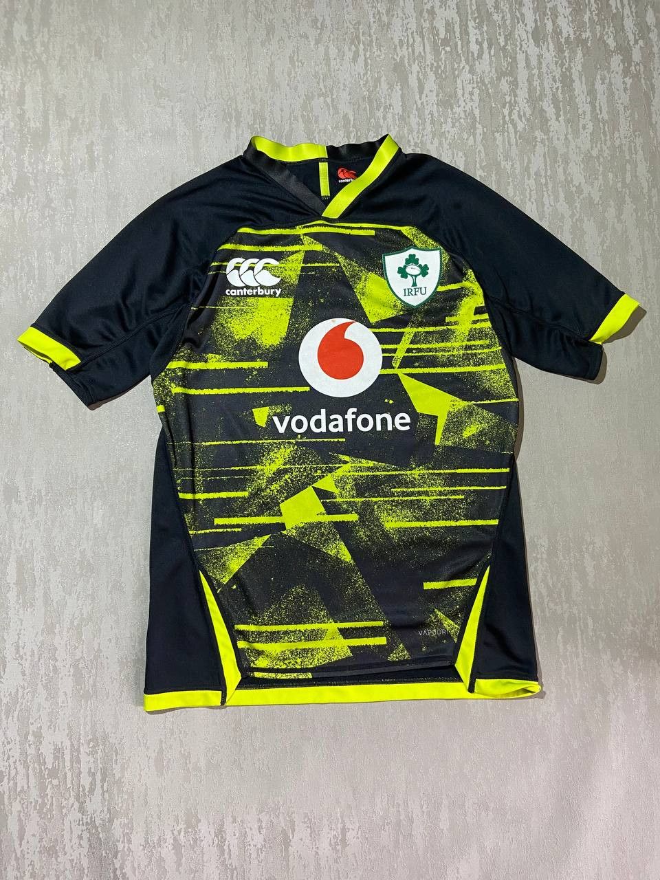 Canterbury of New Zealand × Vintage IRFU Ireland Rugby Jersey SIZE M Size US M / EU 48-50 / 2 - 1 Thumbnail