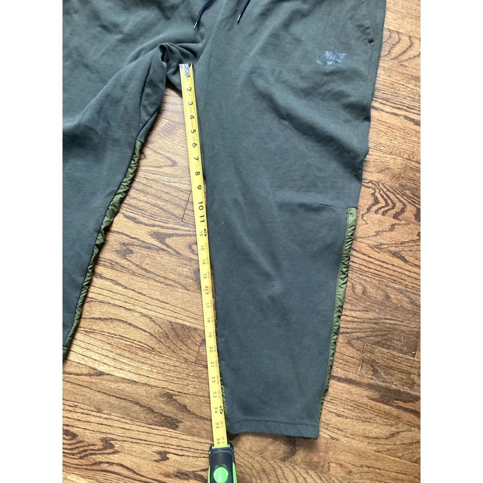 Nike Nike NSW Tech Jogger Pants Mens 2XL Winter Green DD7012 NSW Activewear Mens 2XL Army Green NSW Tech 90s Size US 39 - 6 Thumbnail