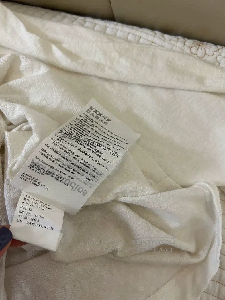 Acne Studios Acne Studios A white long-sleeved T-shirt with aged 1996 l Size US XS / EU 42 / 0 - 5 Thumbnail
