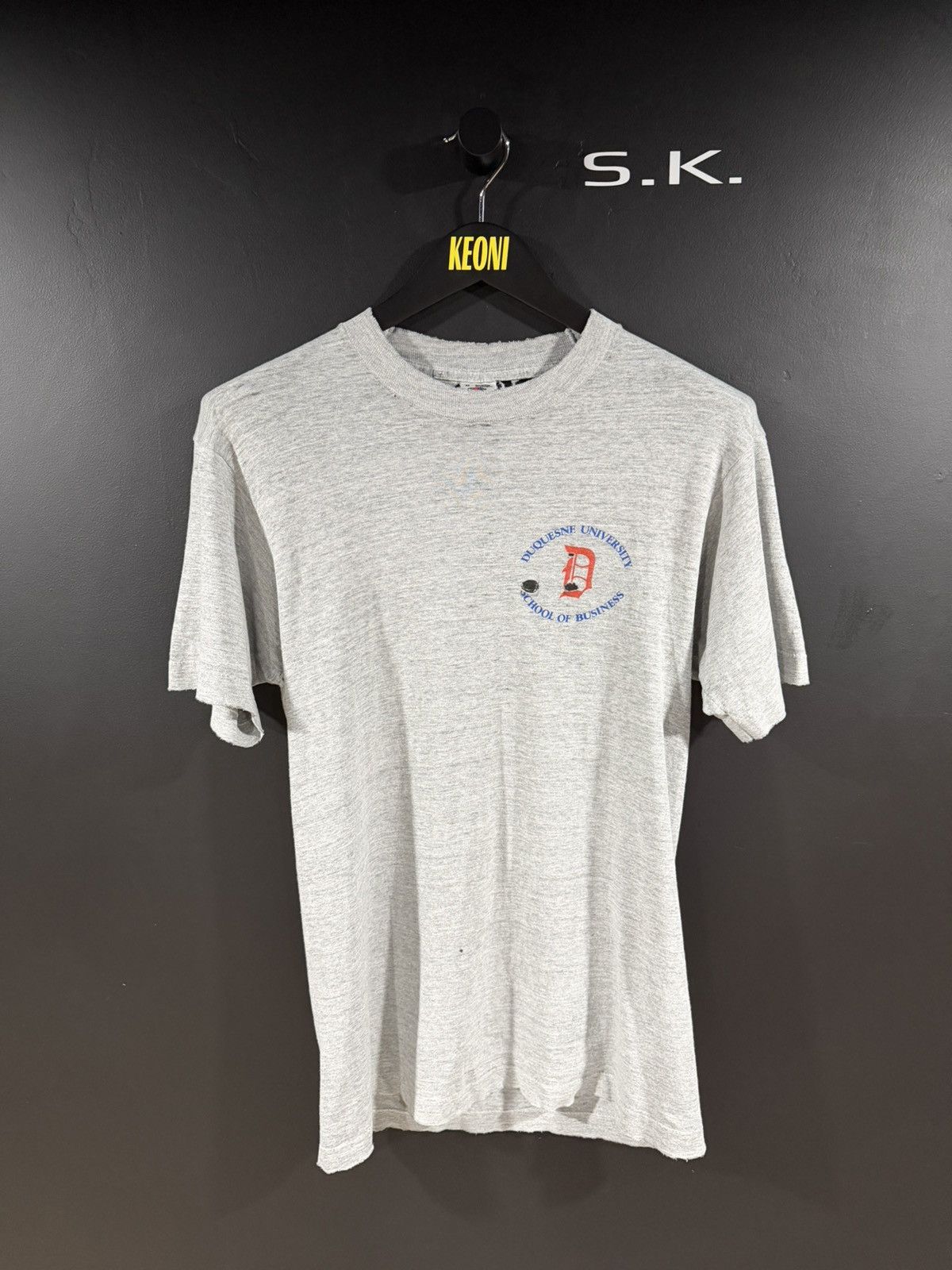 Vintage 1990s Vintage Duquesne University Thin Thrashed Grunge Tee M Size US M / EU 48-50 / 2 - 1 Thumbnail