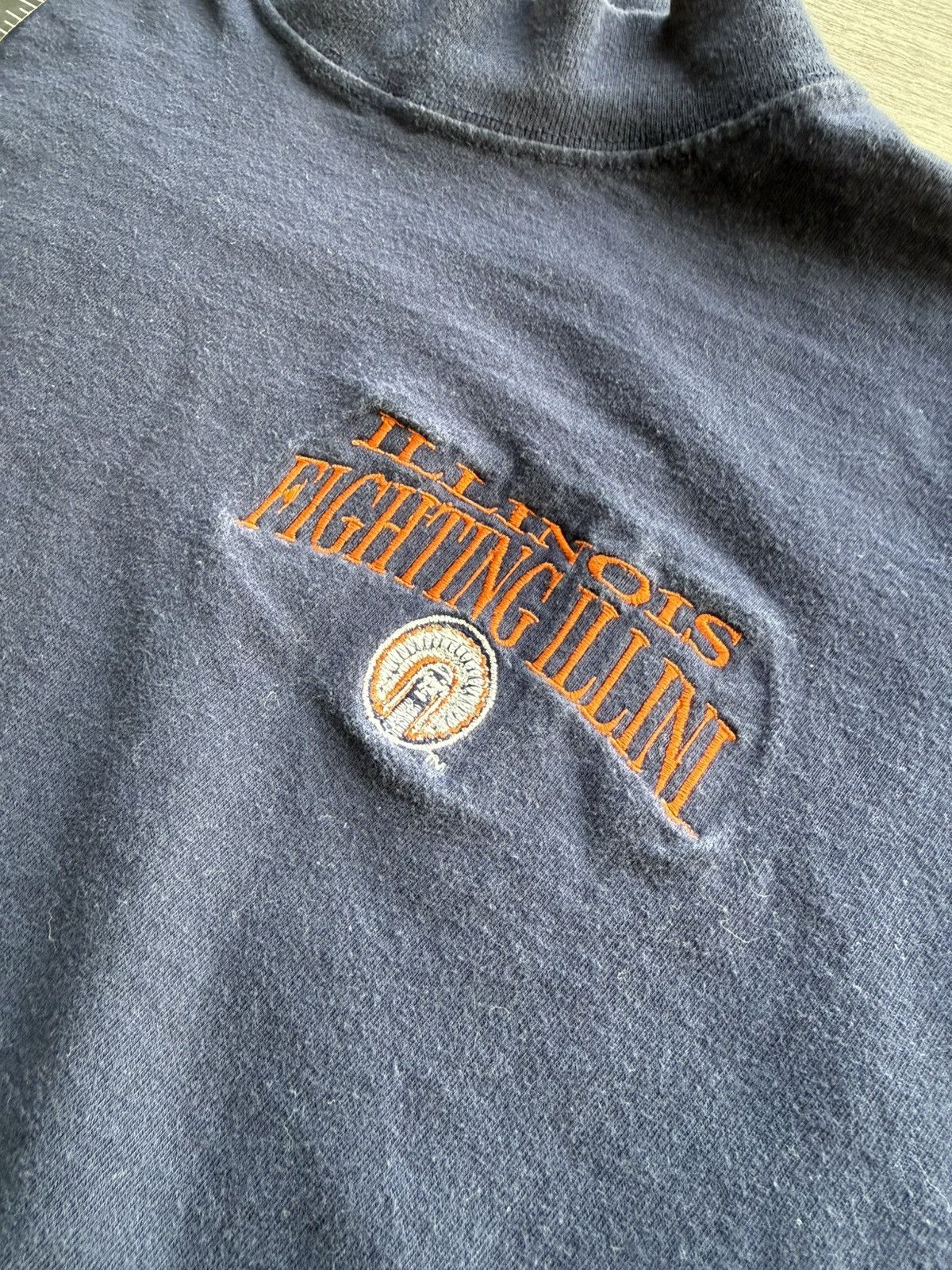 Vintage Vintage College Long Sleeve Turtleneck T Shirt, Illinois Size US L / EU 52-54 / 3 - 3 Thumbnail