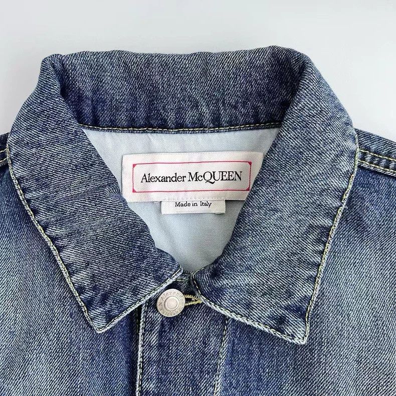 Alexander McQueen Alexander Mcqueen SS23 Washed Single-breasted Denim Jacket Size US S / EU 44-46 / 1 - 3 Thumbnail