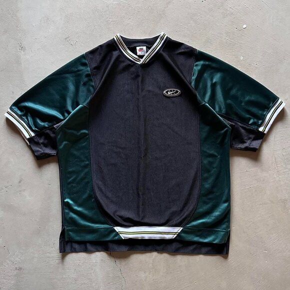 Nike vintage 90s nike green and black jersey Size US XL / EU 56 / 4 - 1 Thumbnail
